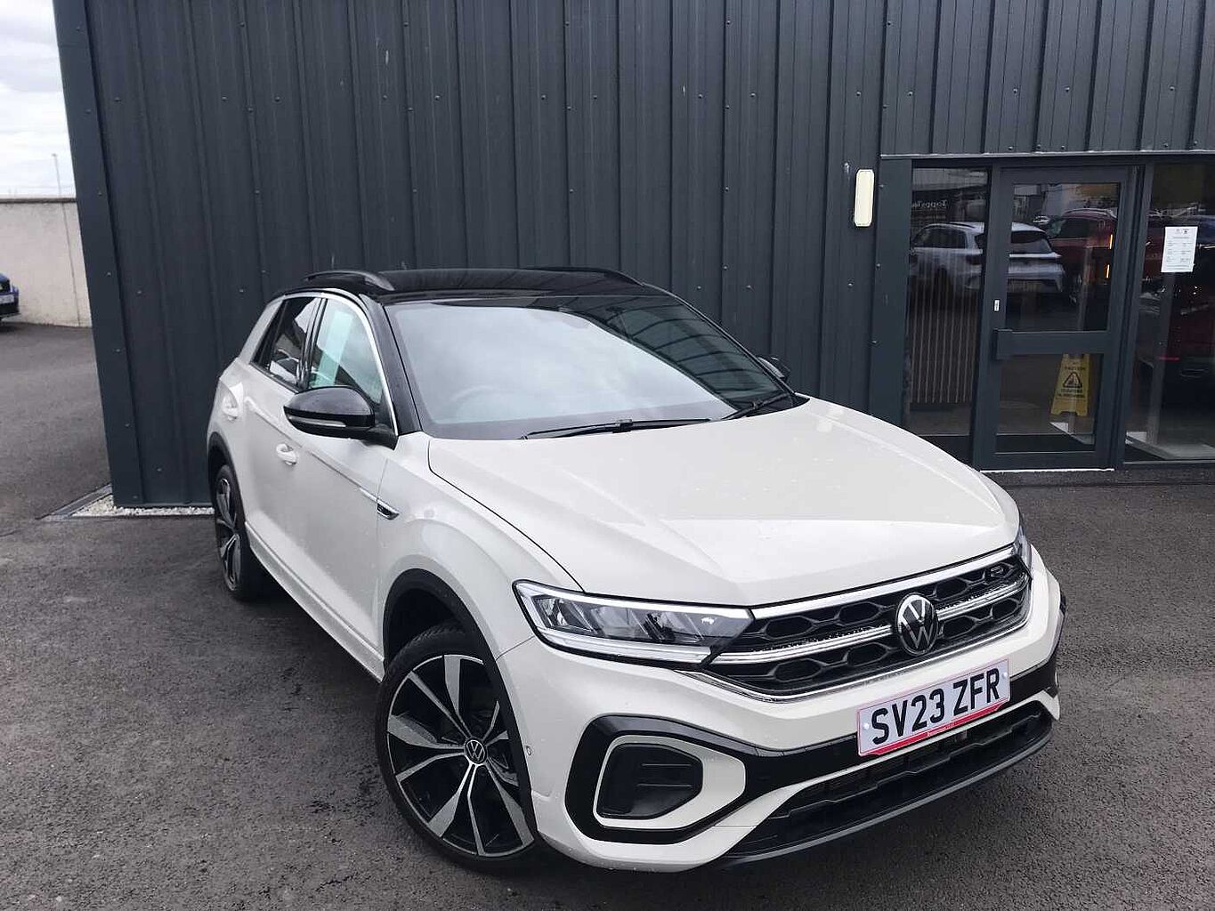 Main listing image - Volkswagen T-Roc