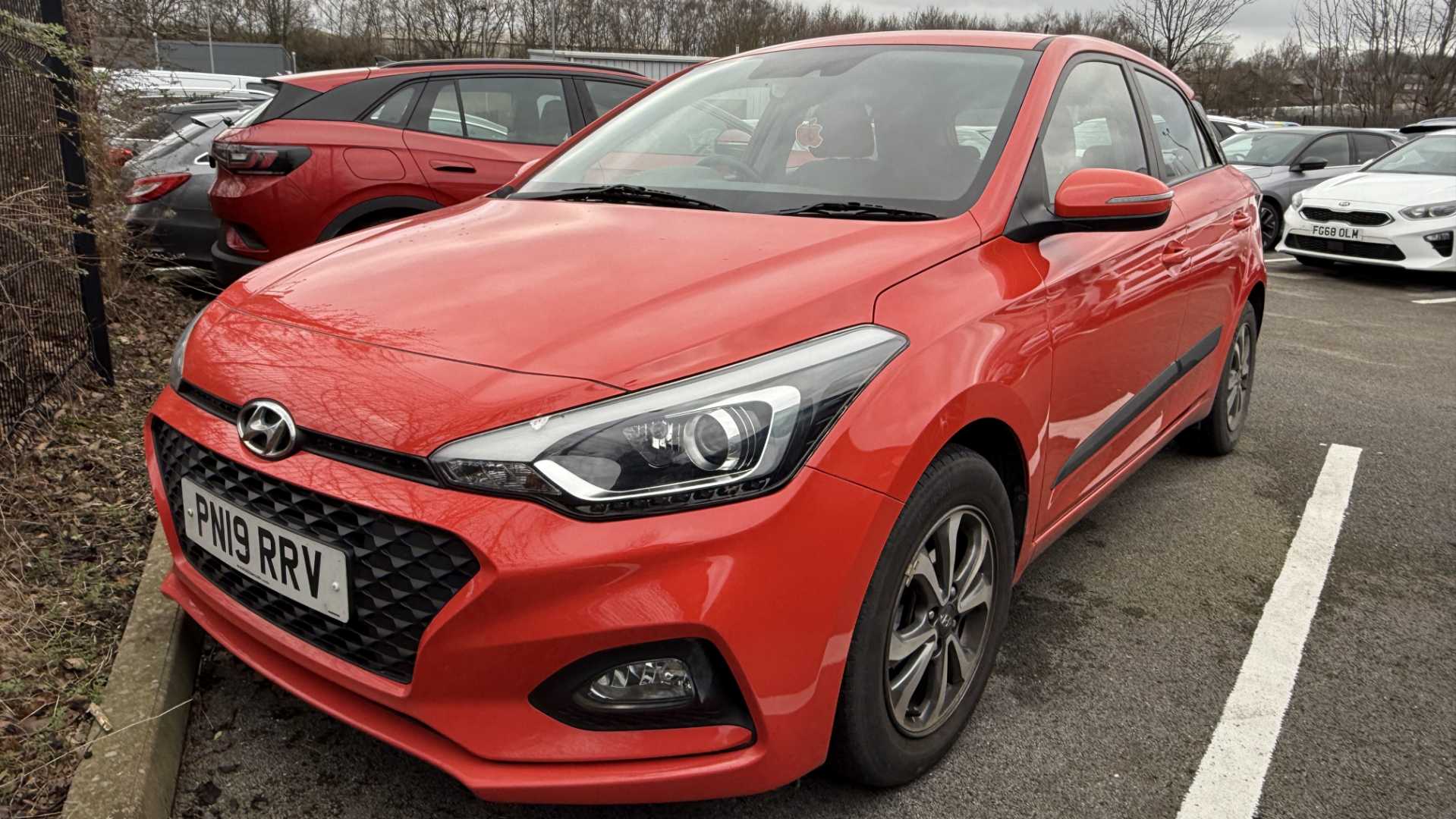 Main listing image - Hyundai i20