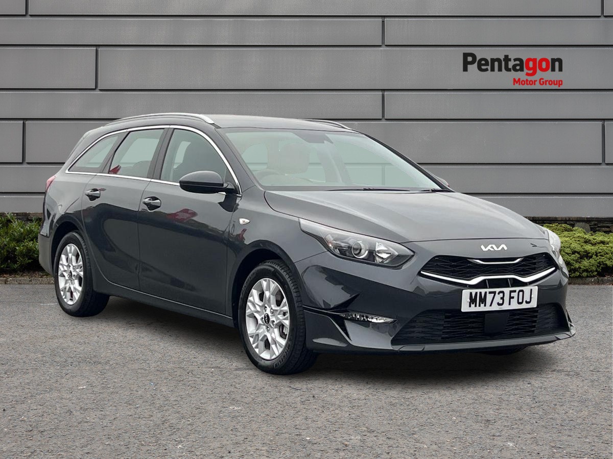 Main listing image - Kia Ceed SW