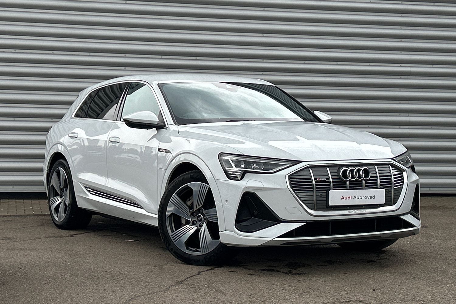 Main listing image - Audi e-tron S