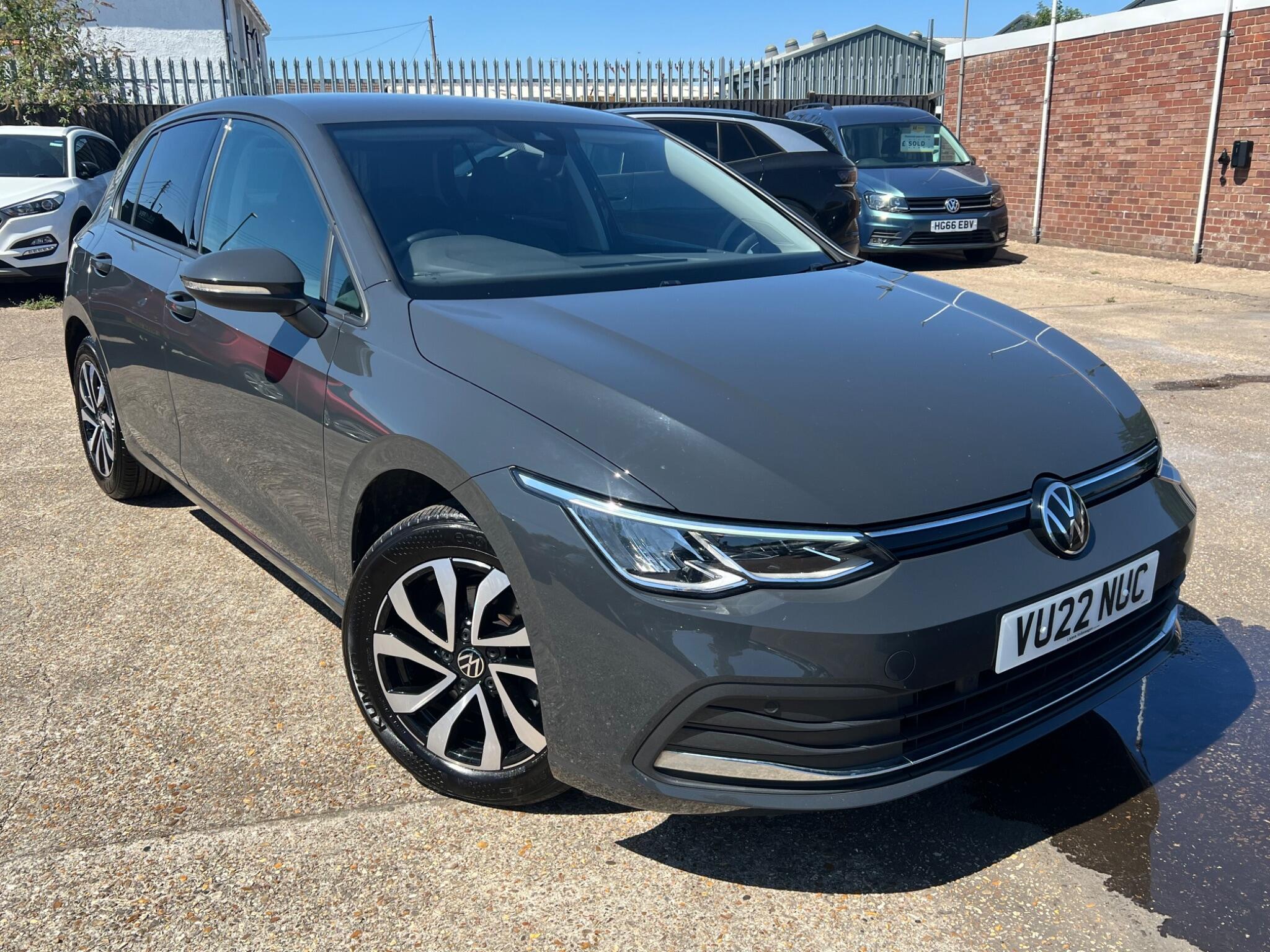 Main listing image - Volkswagen Golf