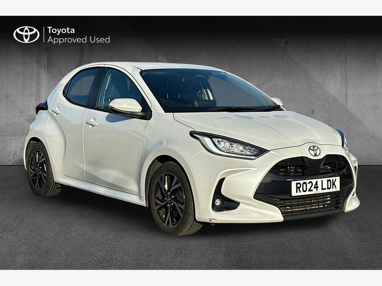 Main listing image - Toyota Yaris