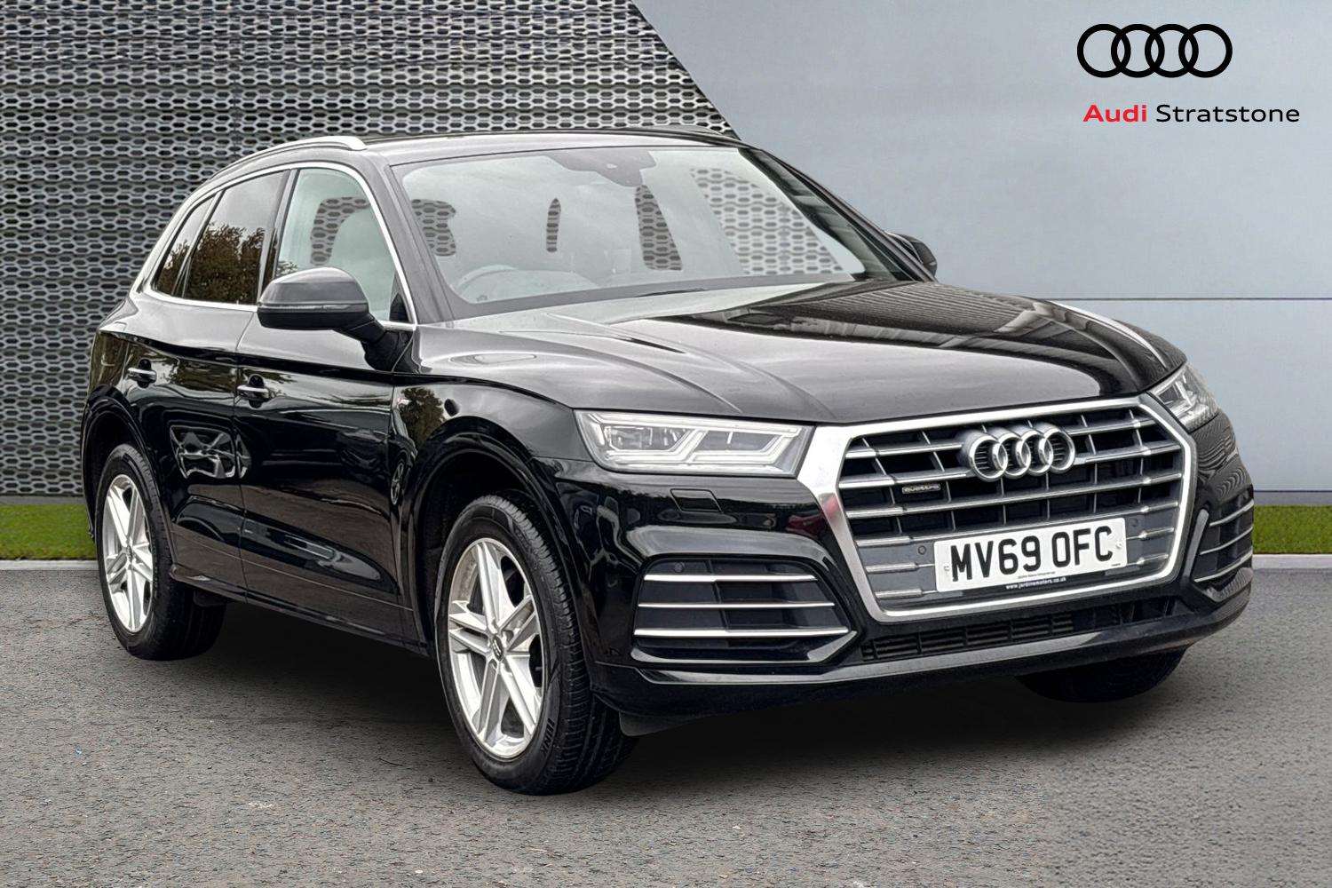 Main listing image - Audi Q5