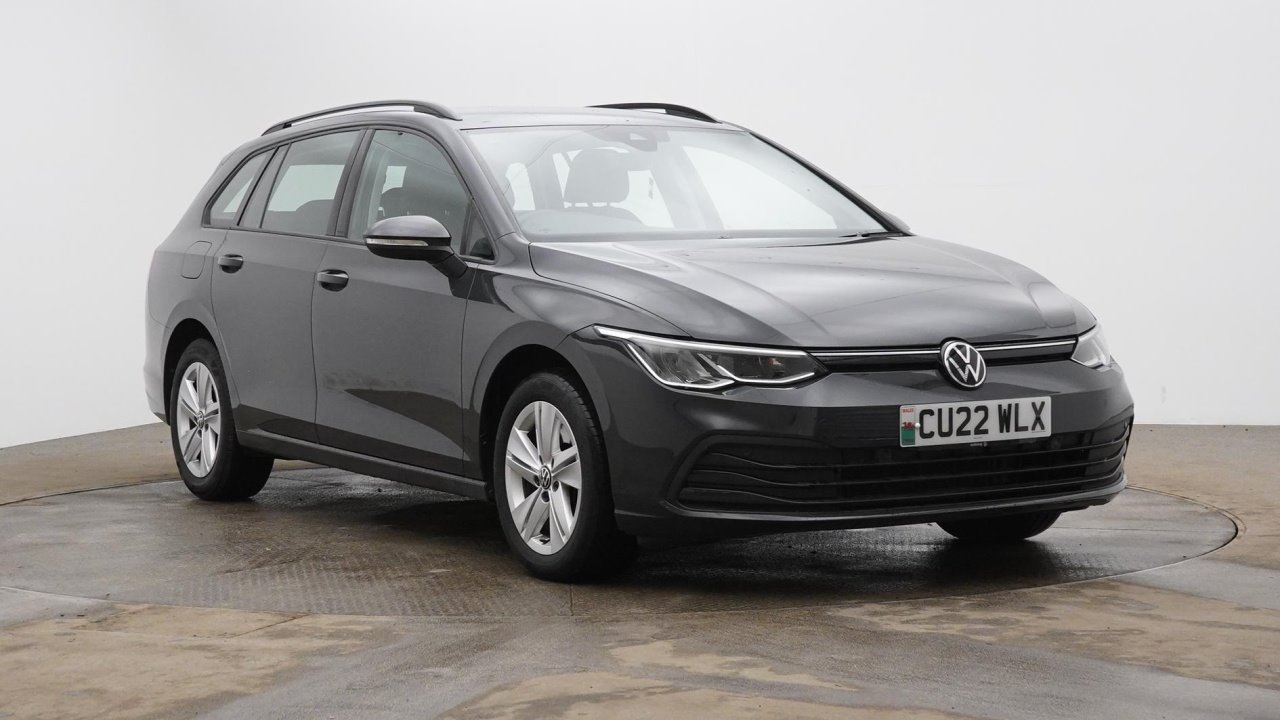 Main listing image - Volkswagen Golf Estate