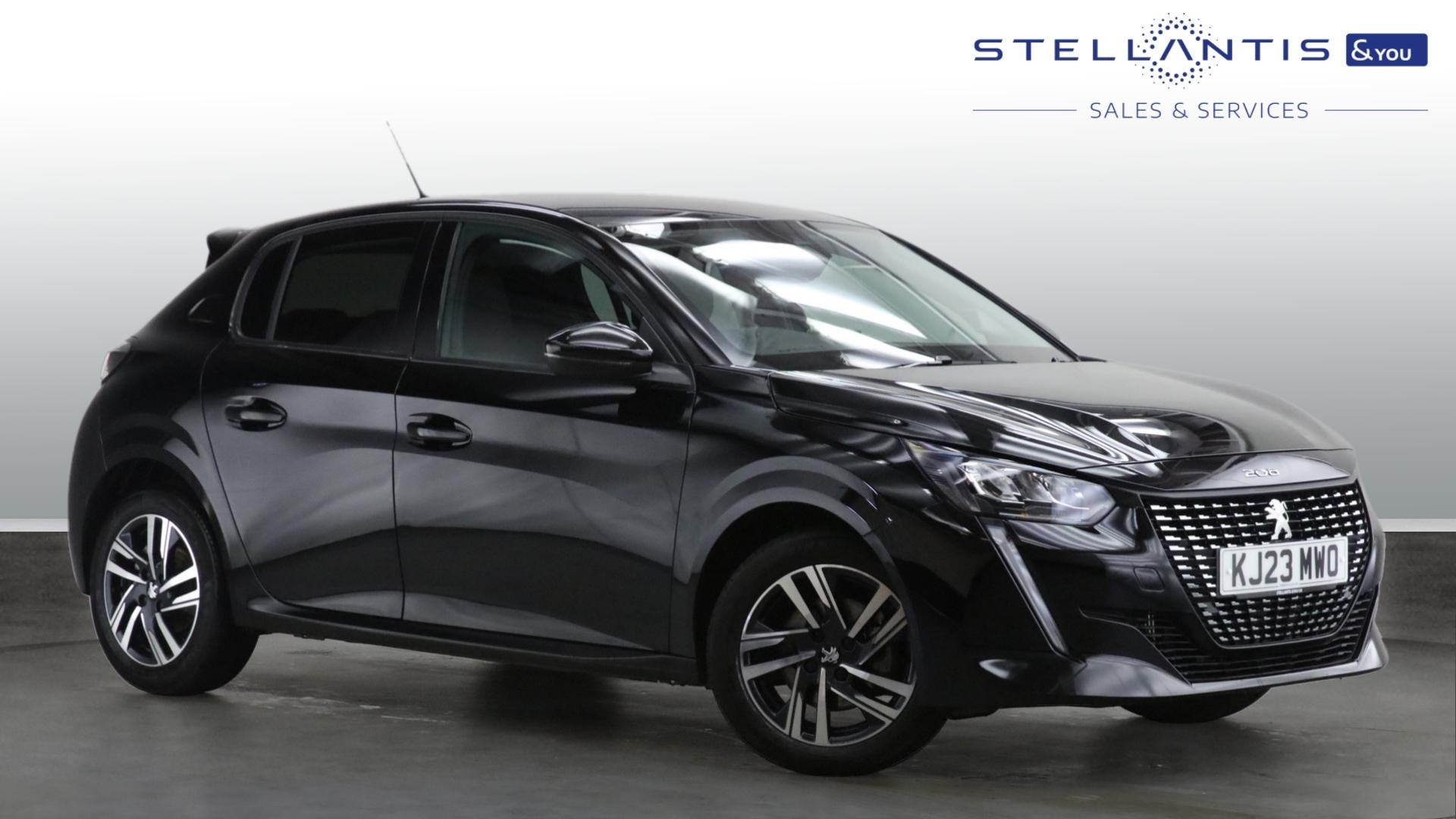 Main listing image - Peugeot 208