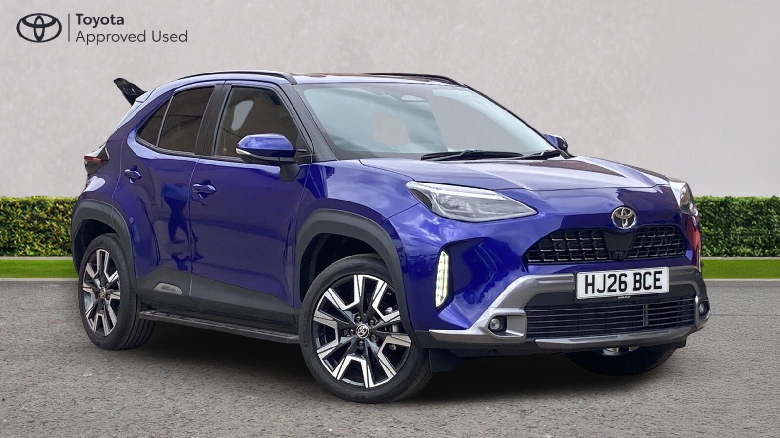 Main listing image - Toyota Yaris Cross