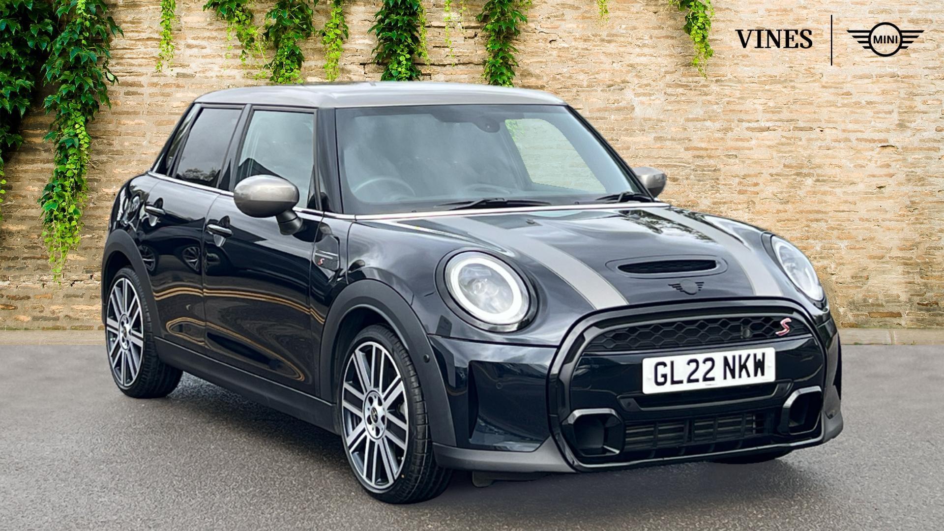 Main listing image - MINI Hatchback 5dr