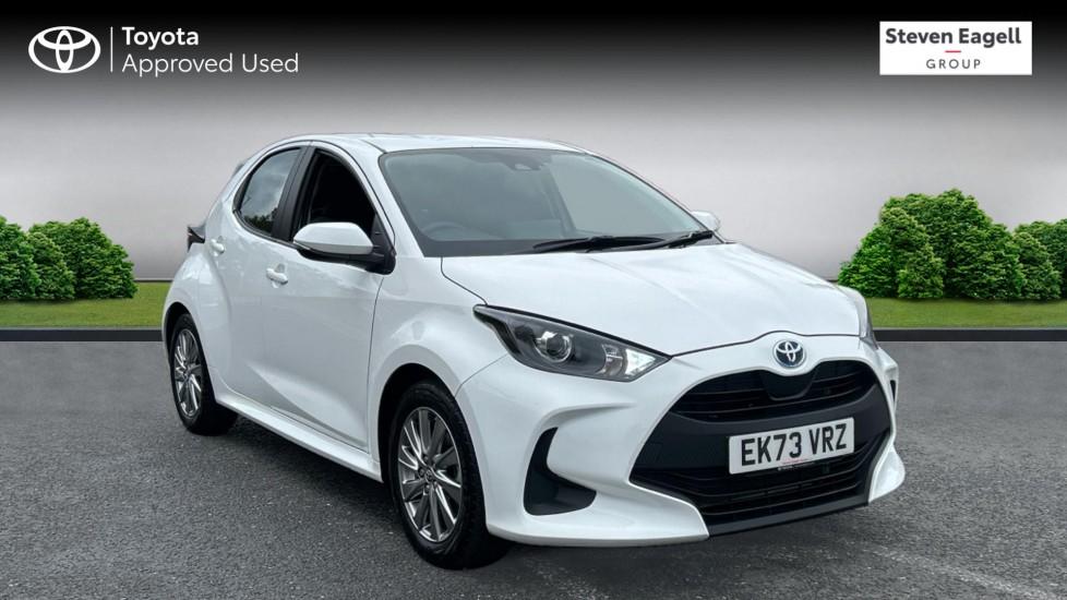 Main listing image - Toyota Yaris