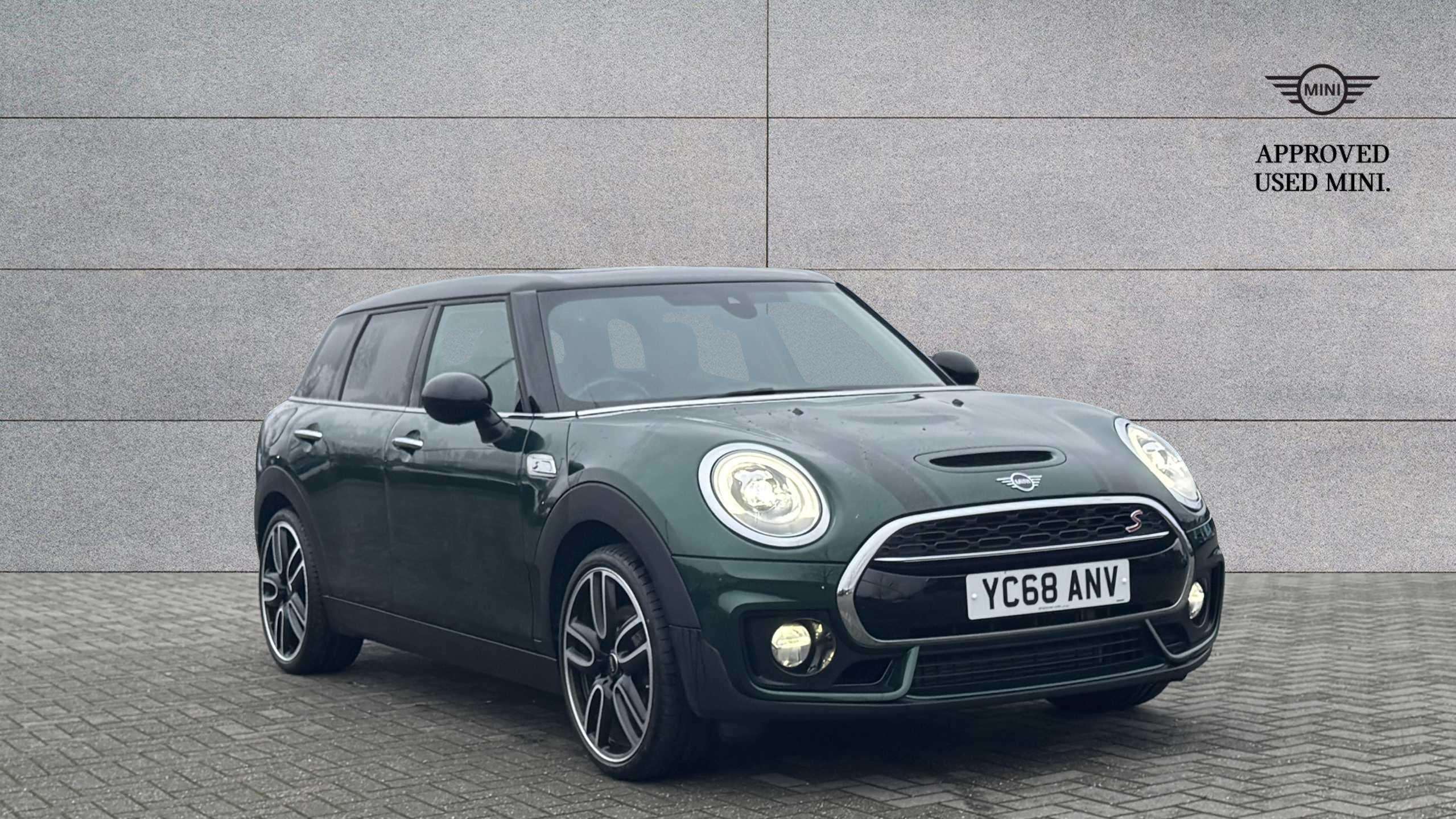 Main listing image - MINI Clubman