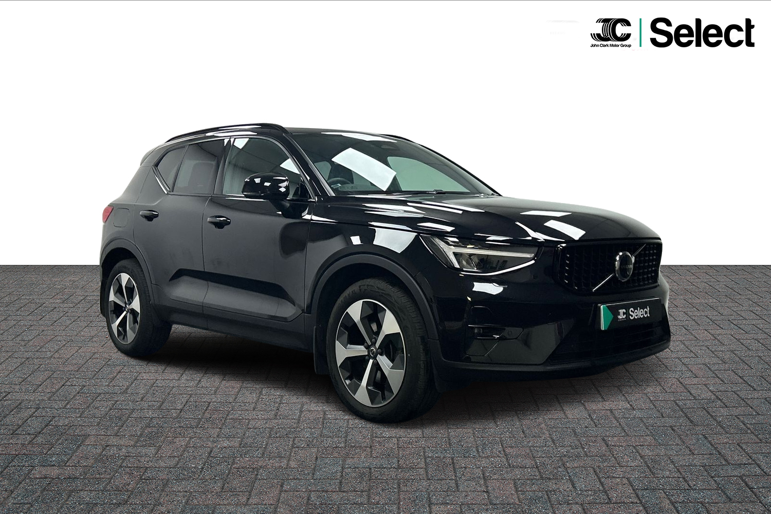 Main listing image - Volvo XC40