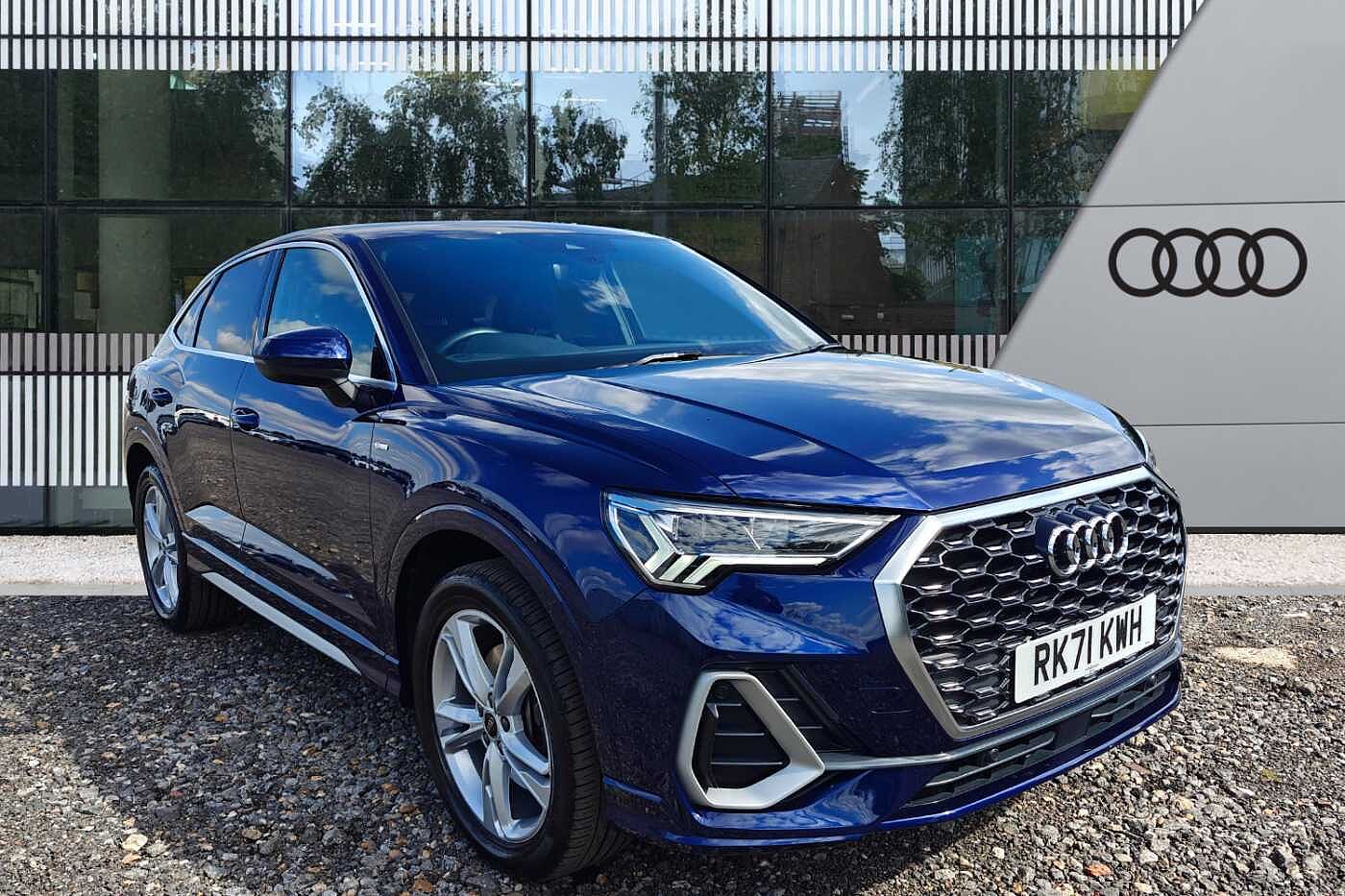 Main listing image - Audi Q3