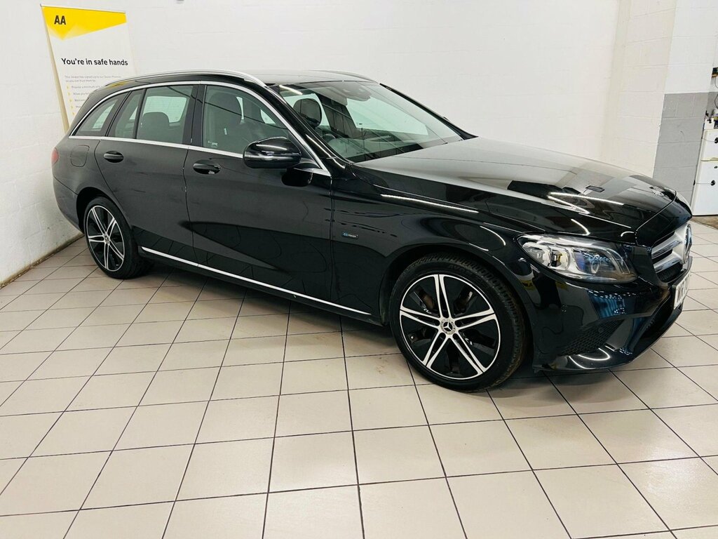 Main listing image - Mercedes-Benz C-Class Estate