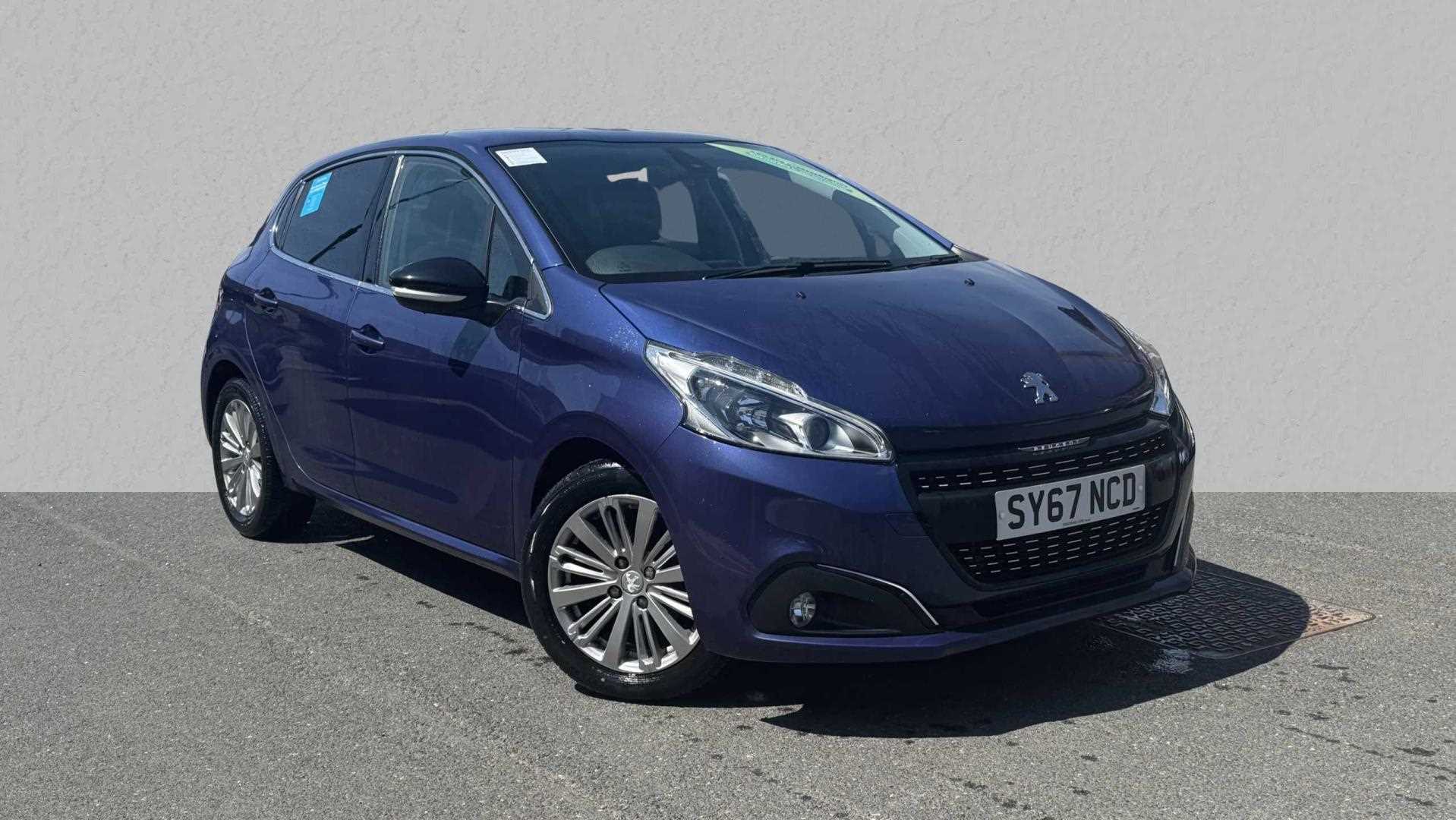 Main listing image - Peugeot 208