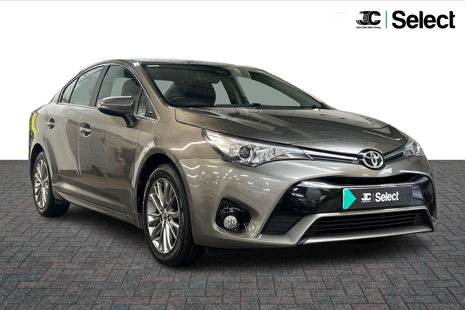 Main listing image - Toyota Avensis