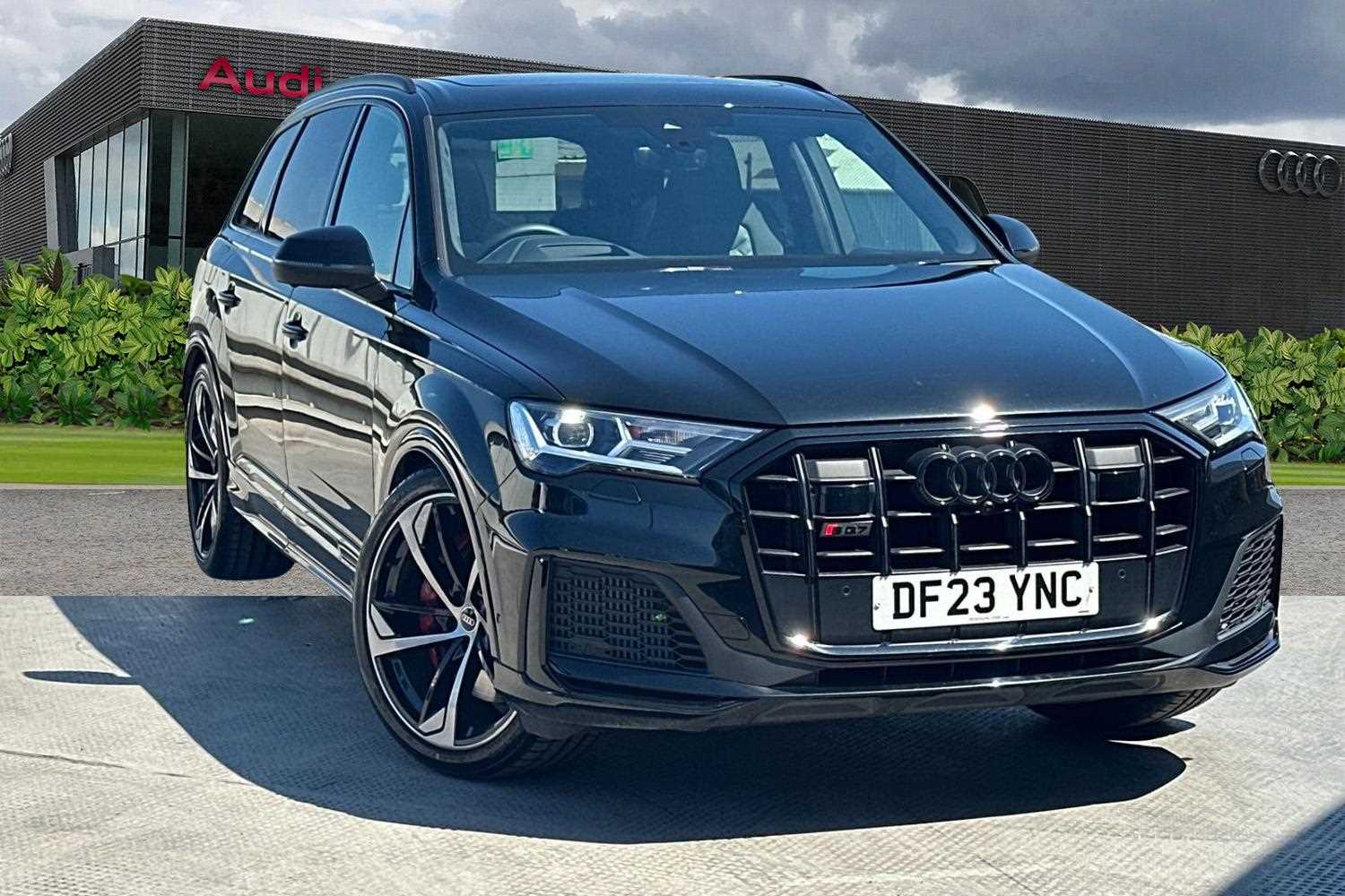 Main listing image - Audi SQ7