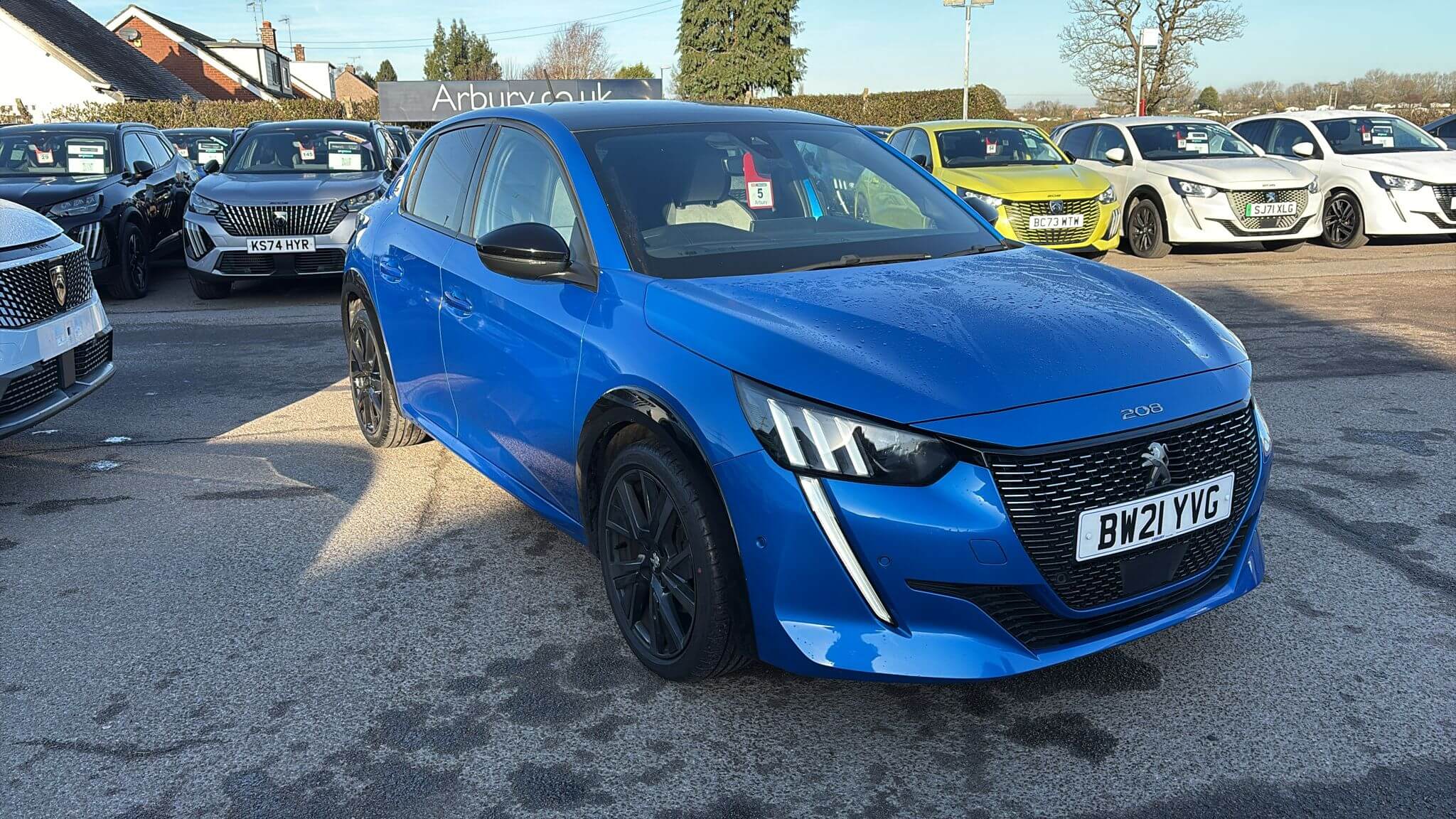 Main listing image - Peugeot 208