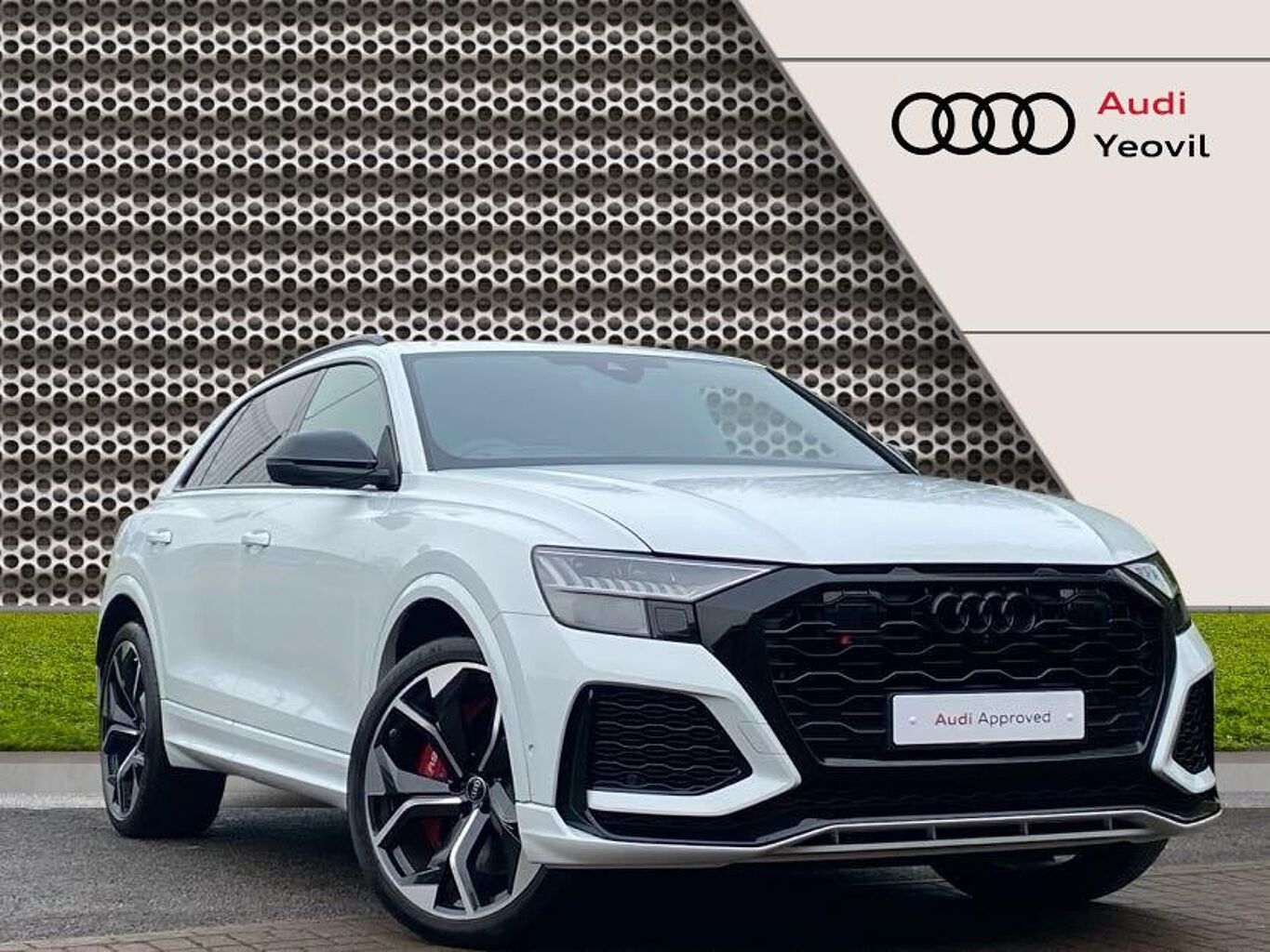 Main listing image - Audi RS Q8