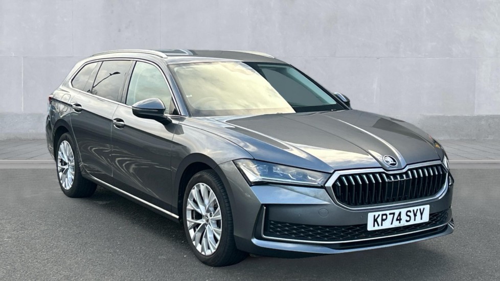Main listing image - Skoda Superb Estate
