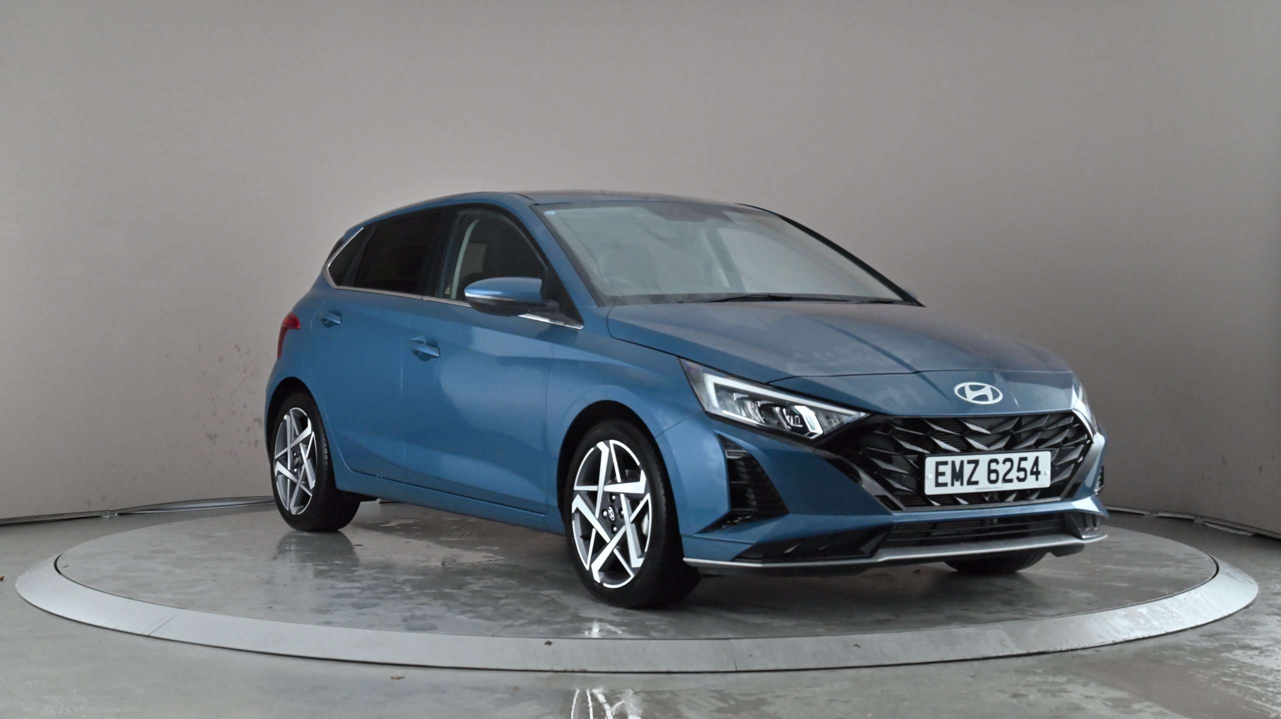 Main listing image - Hyundai i20