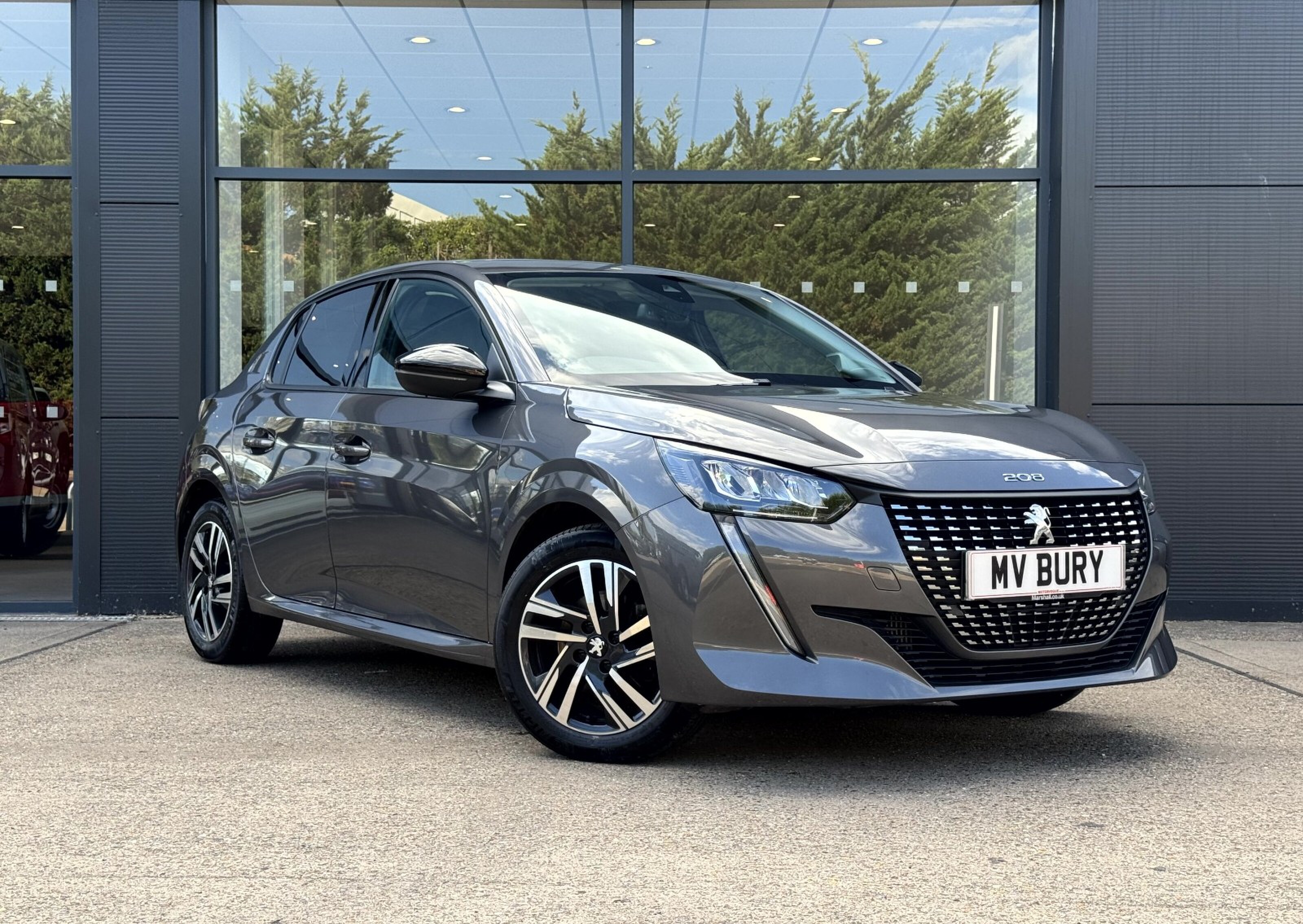 Main listing image - Peugeot 208