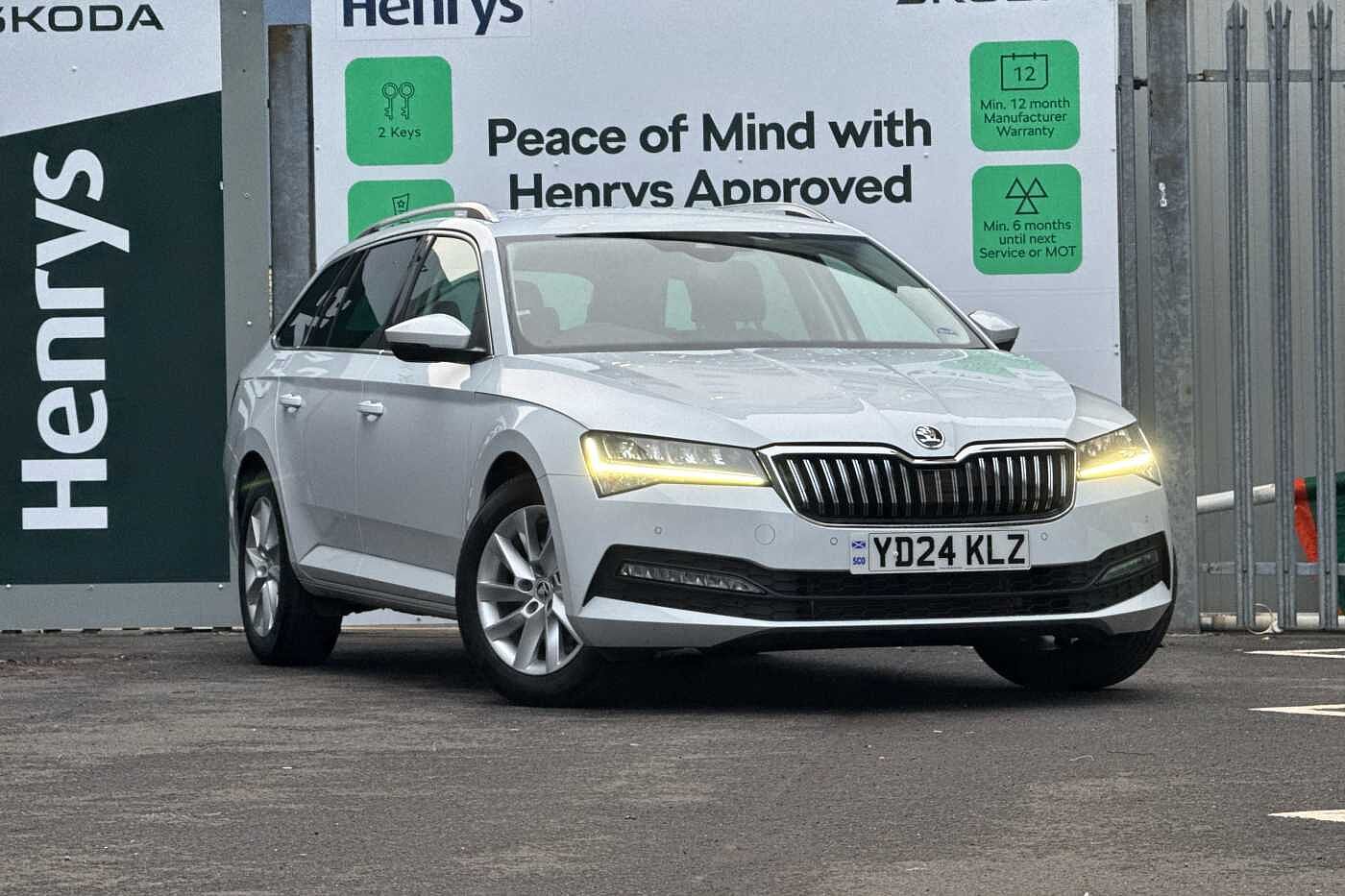 Main listing image - Skoda Superb Estate