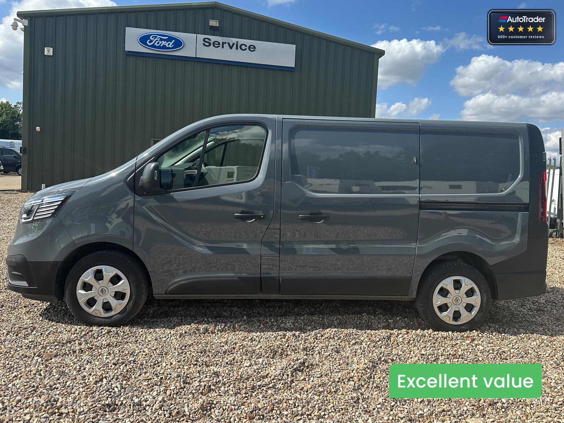 Main listing image - Renault Trafic