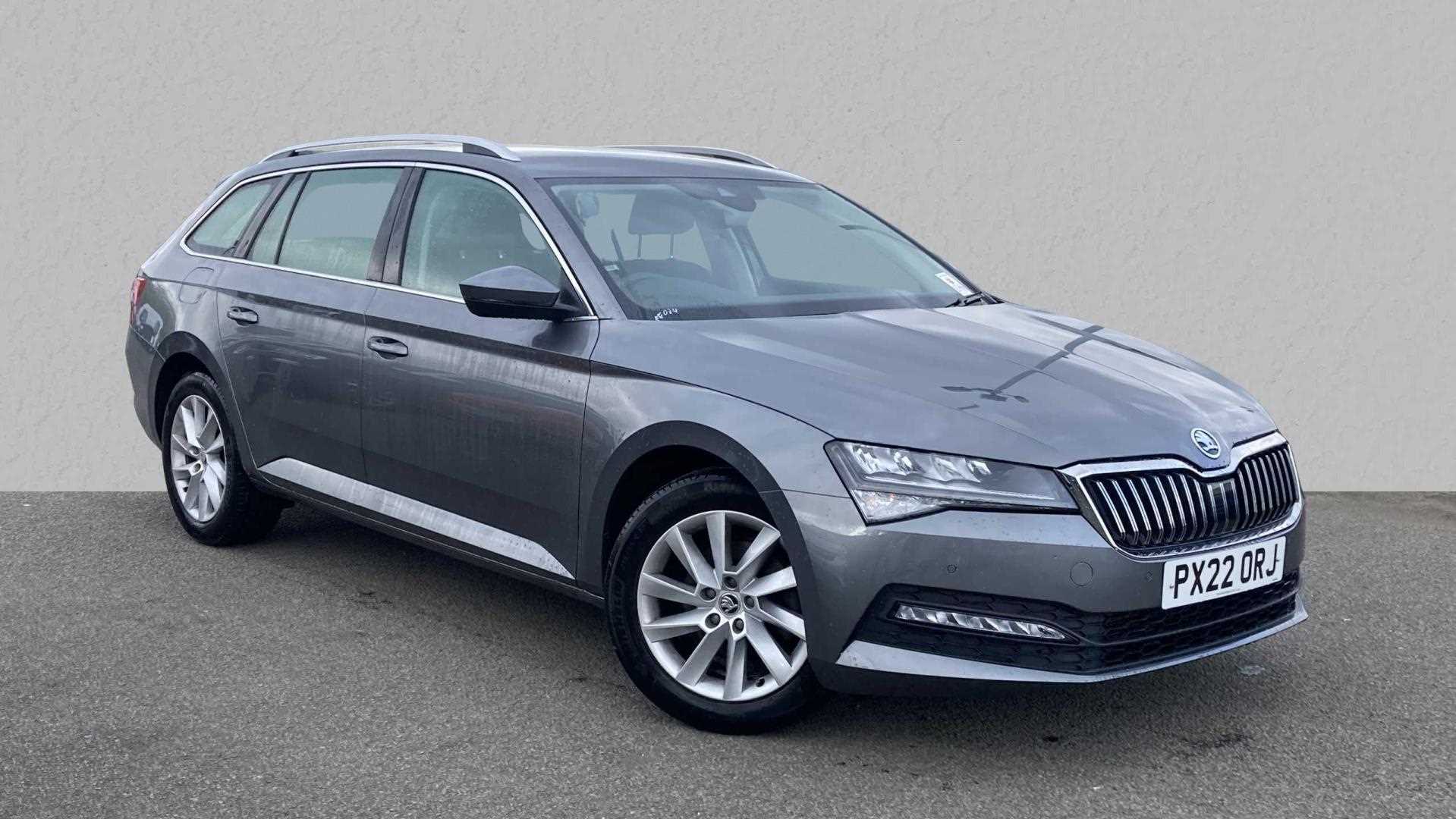 Main listing image - Skoda Superb Estate
