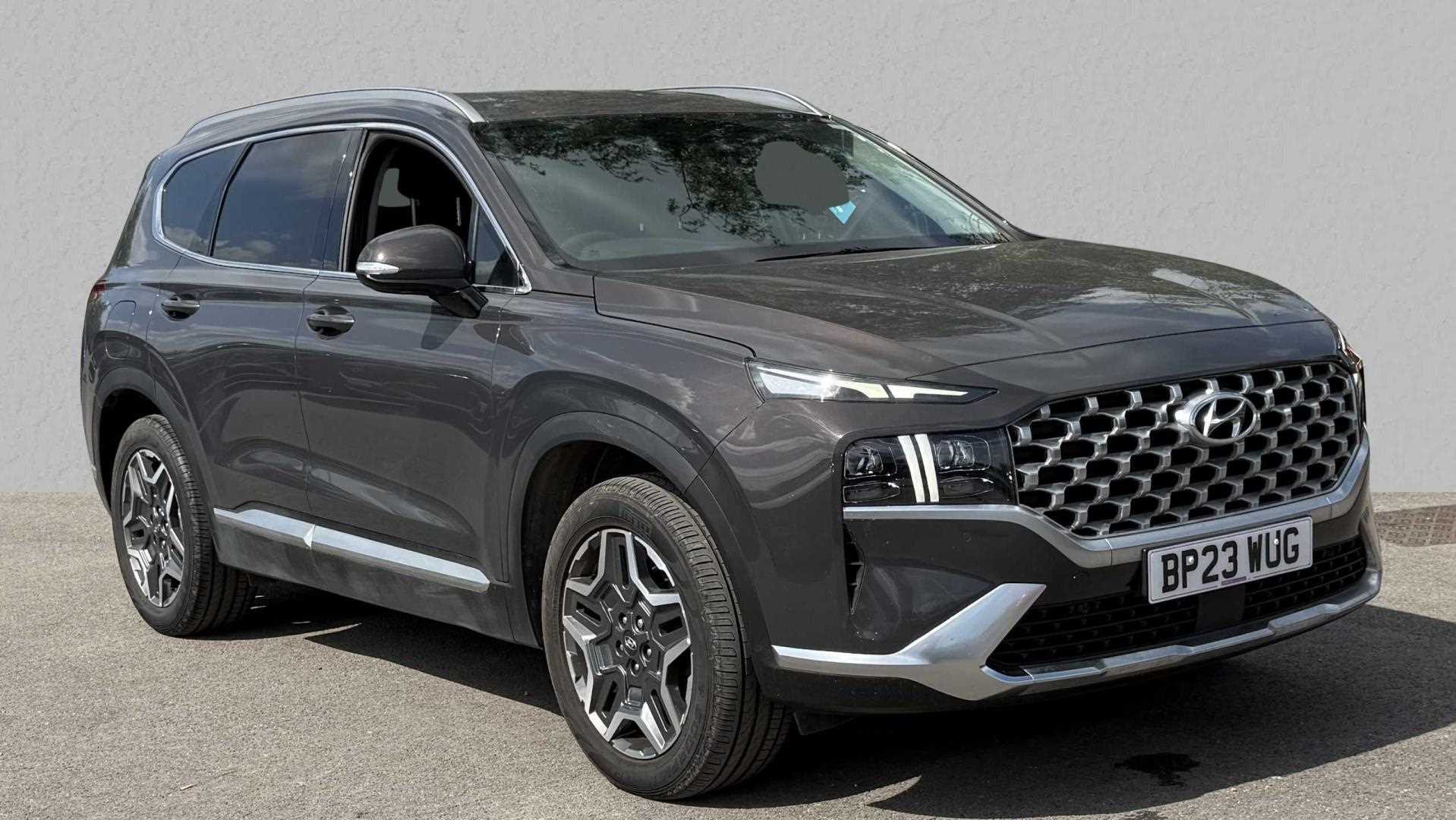 Main listing image - Hyundai Santa Fe