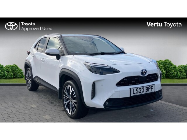 Main listing image - Toyota Yaris Cross