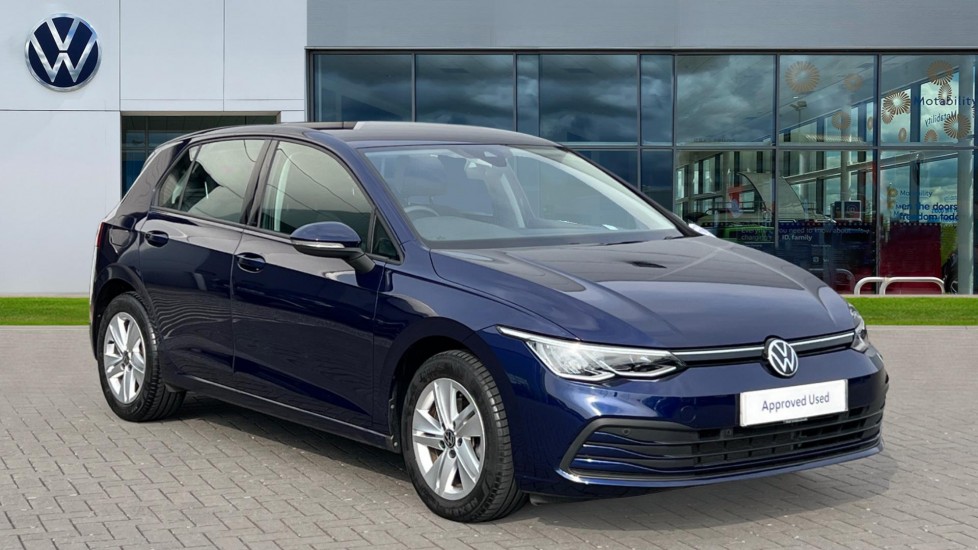 Main listing image - Volkswagen Golf