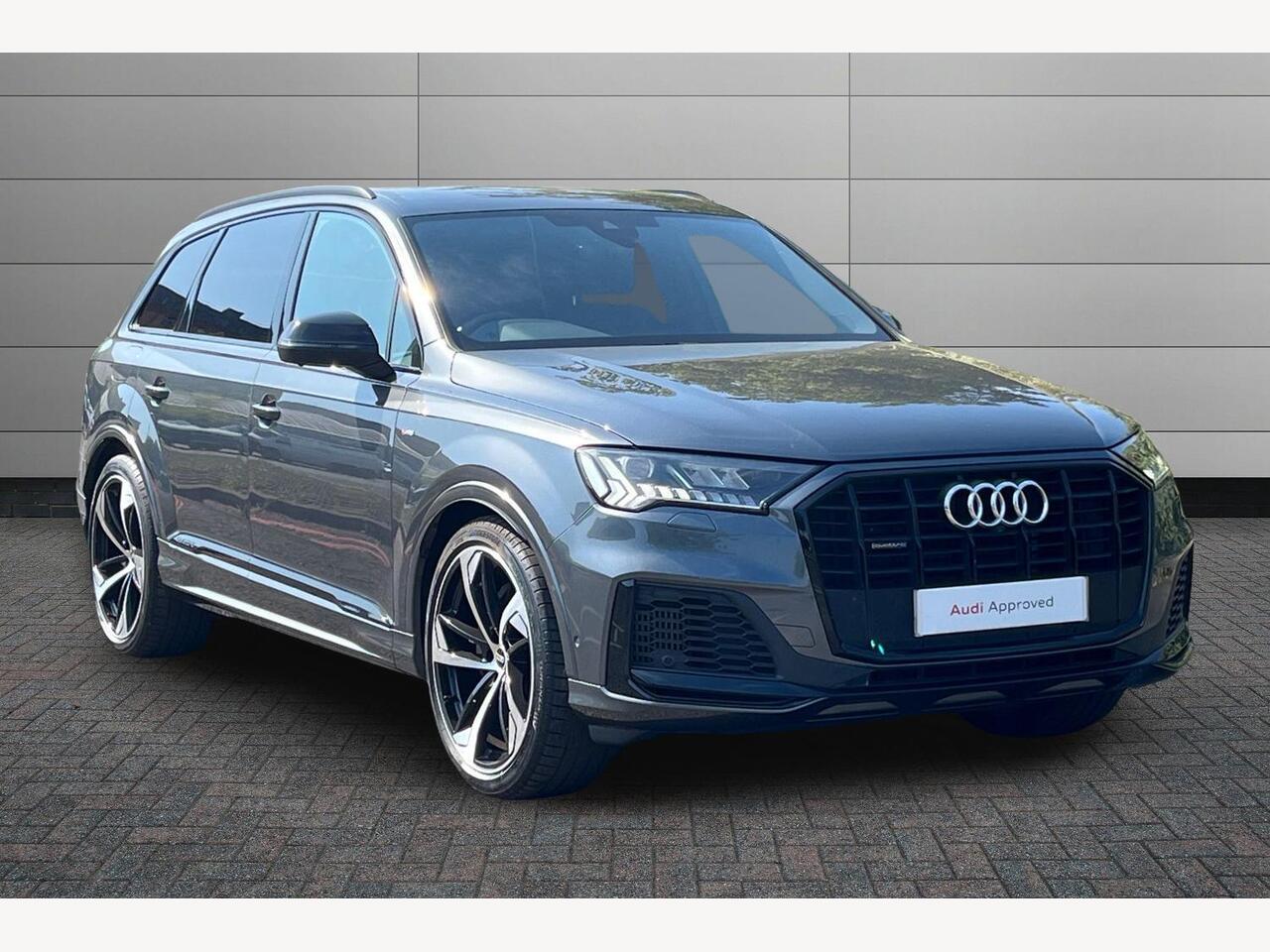 Main listing image - Audi Q7