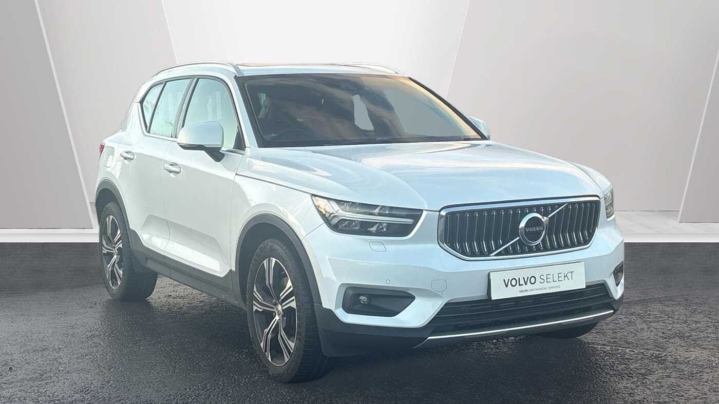Main listing image - Volvo XC40