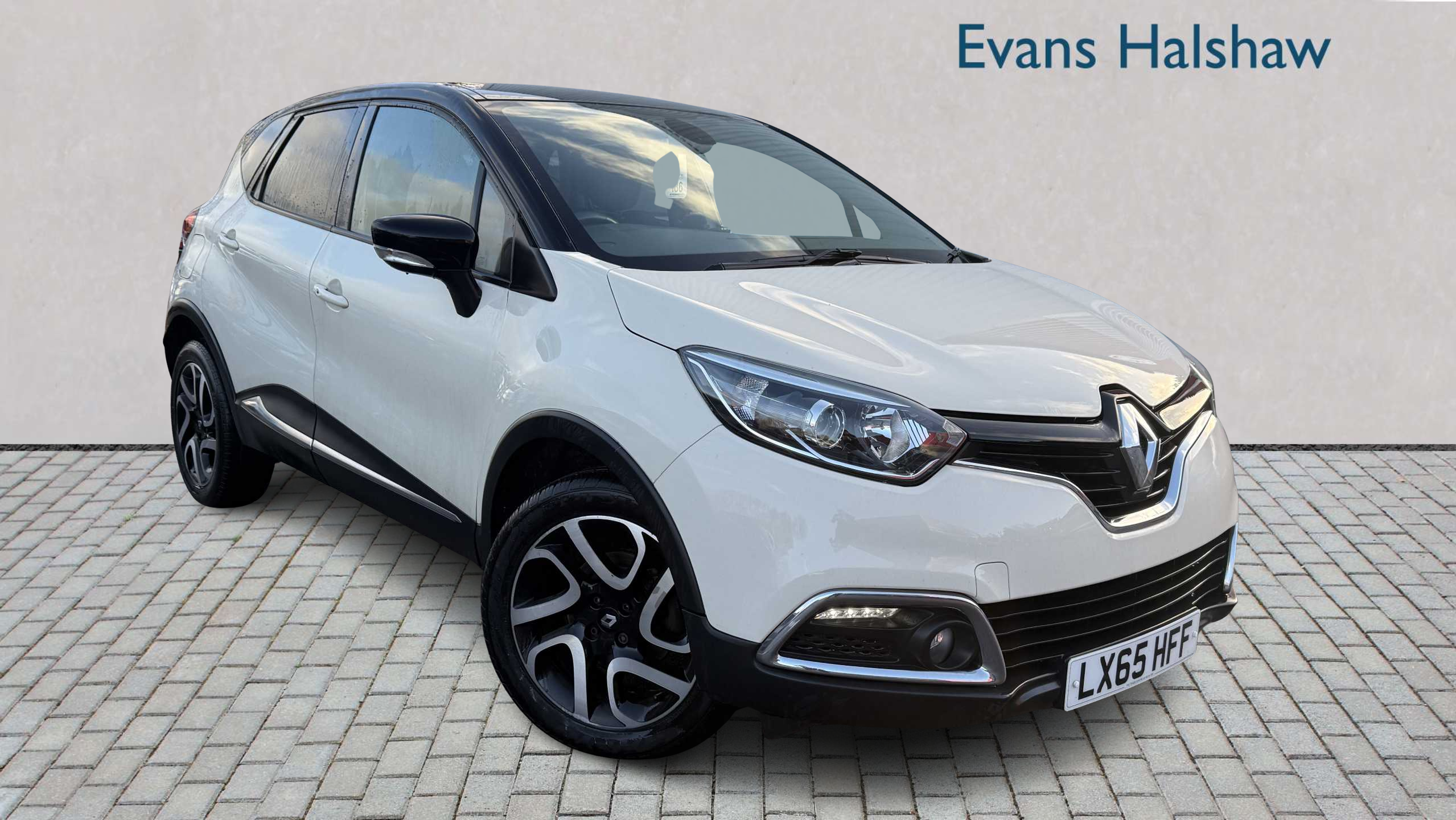 Main listing image - Renault Captur