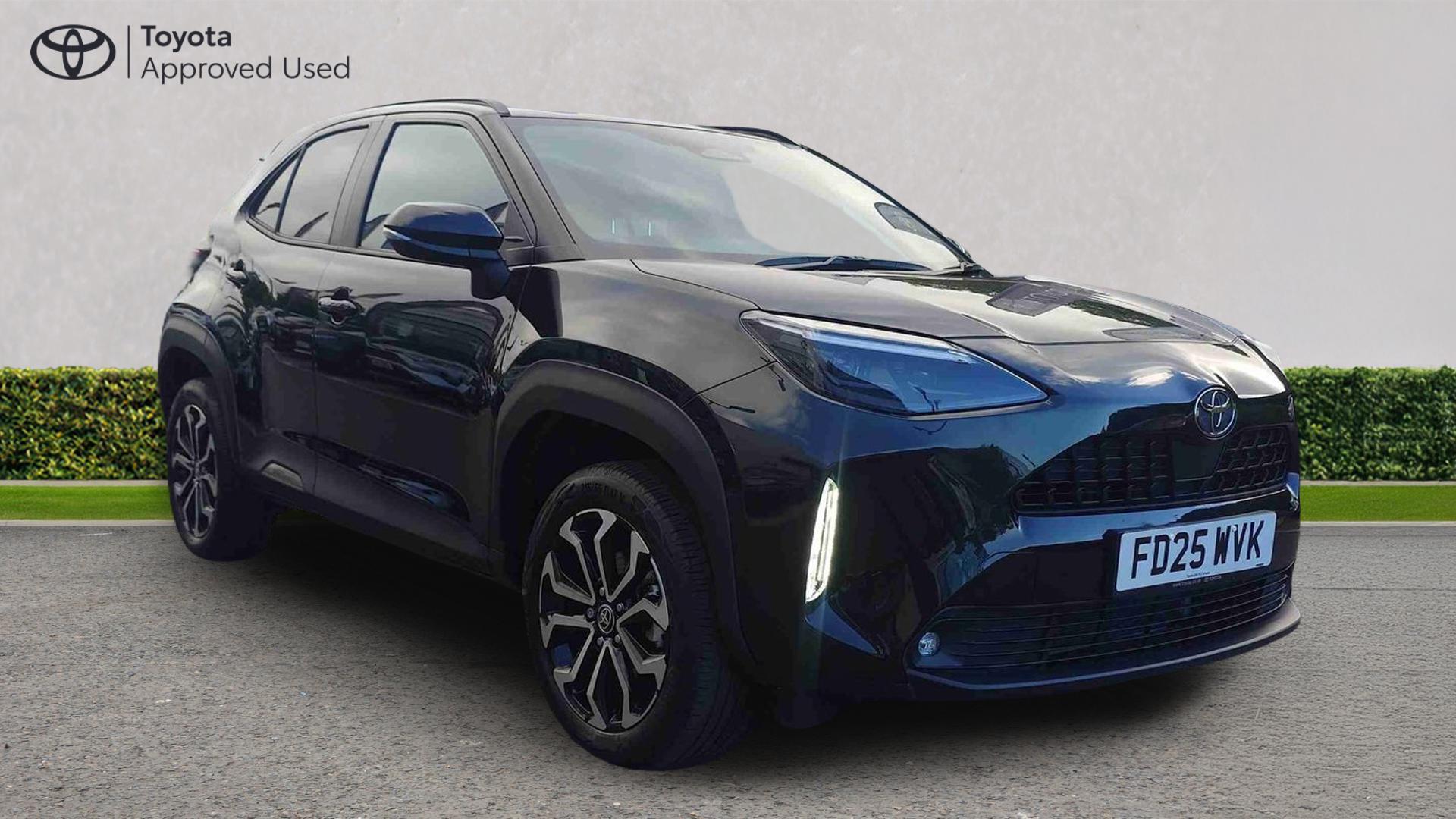 Main listing image - Toyota Yaris Cross