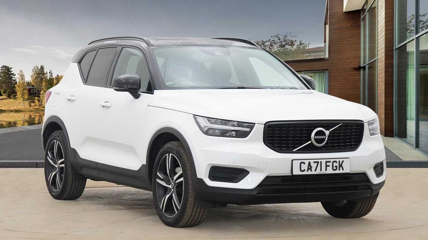 Main listing image - Volvo XC40