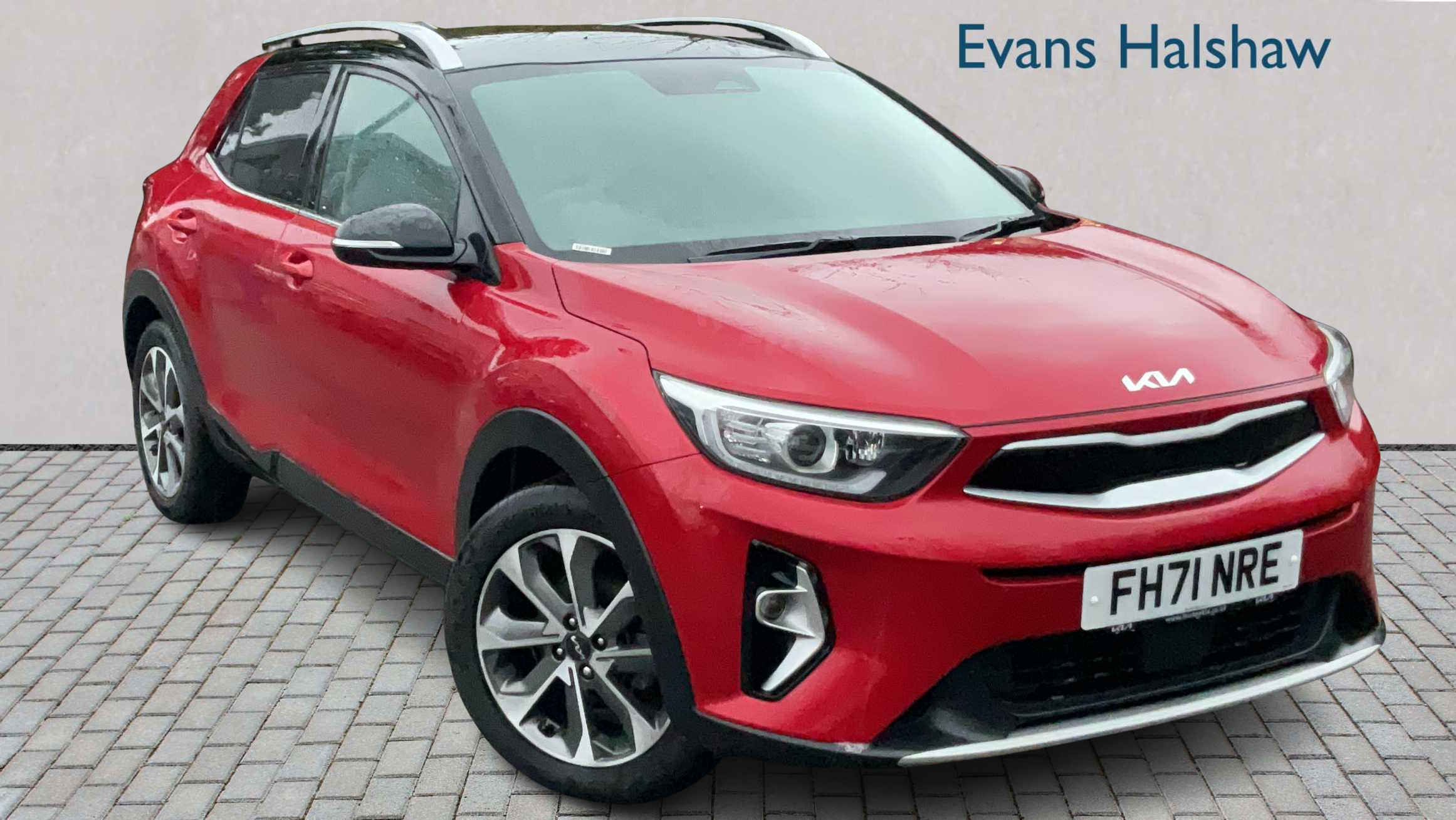 Main listing image - Kia Stonic