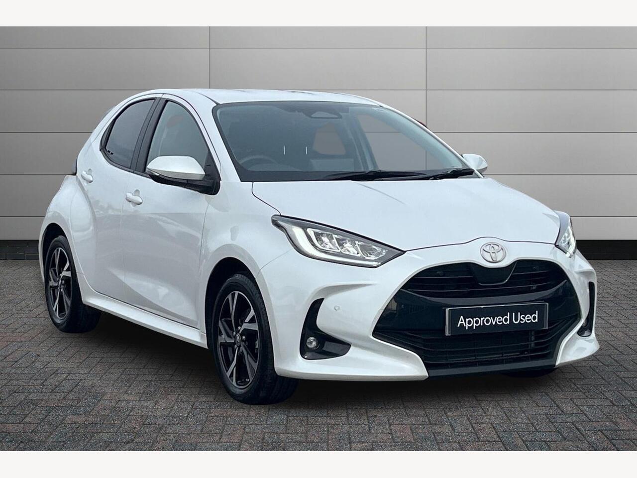 Main listing image - Toyota Yaris