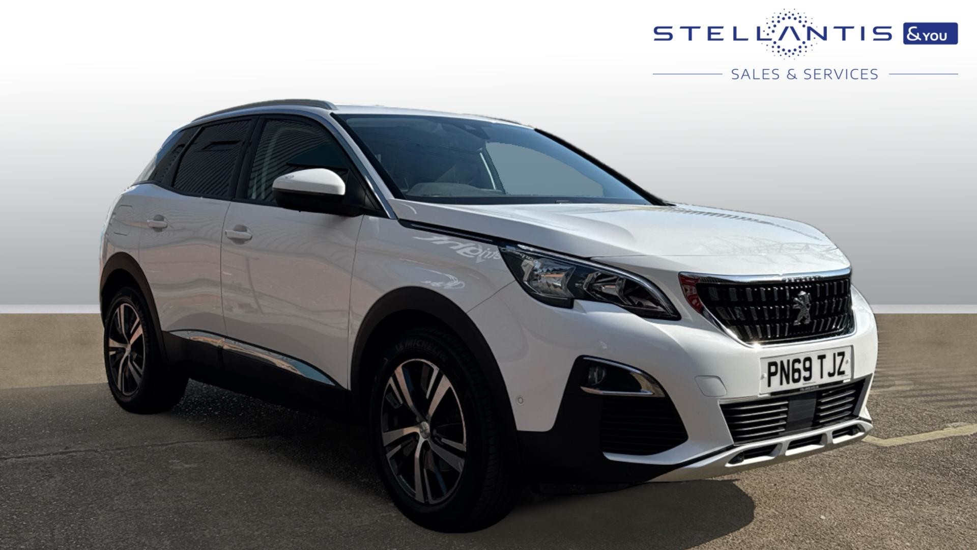 Main listing image - Peugeot 3008