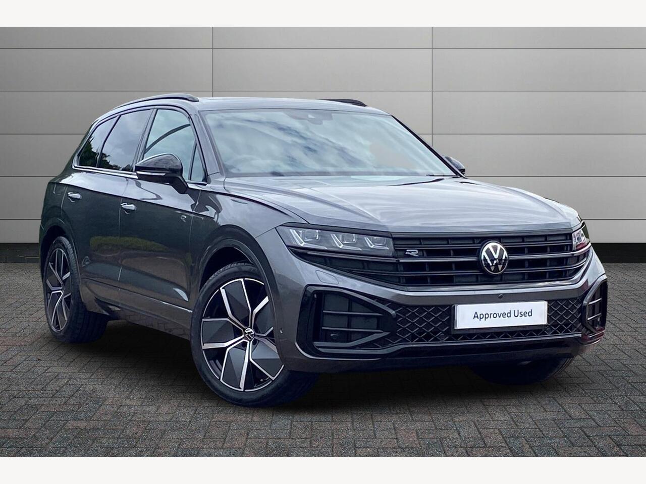 Main listing image - Volkswagen Touareg