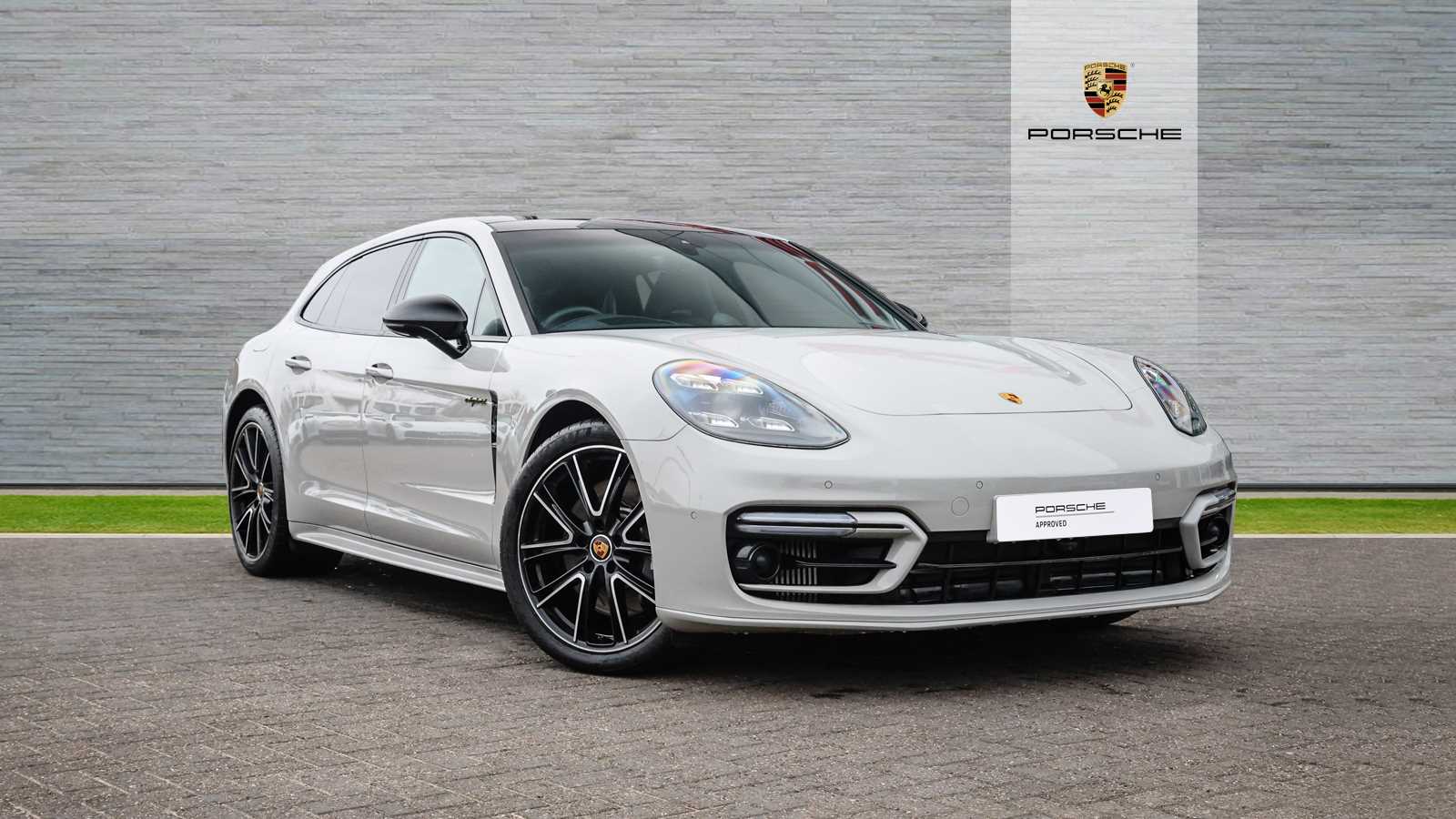 Main listing image - Porsche Panamera Sport Turismo