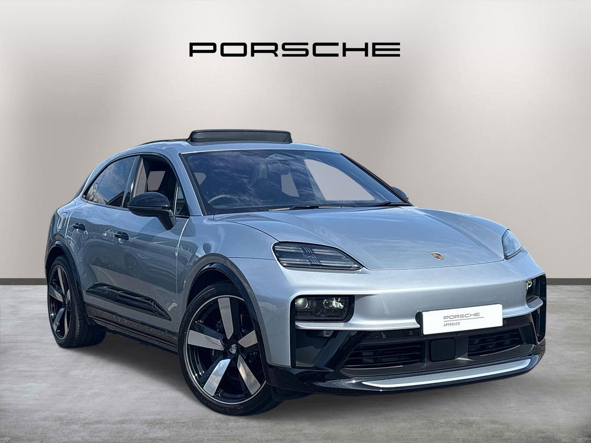 Main listing image - Porsche Macan