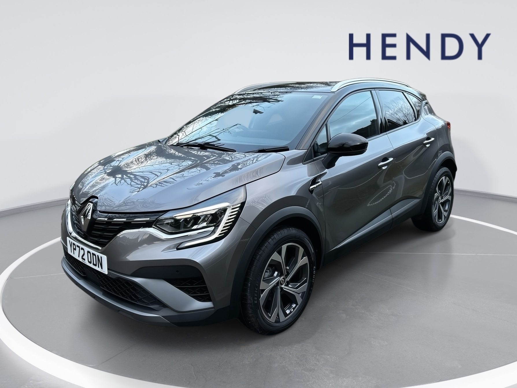 Main listing image - Renault Captur