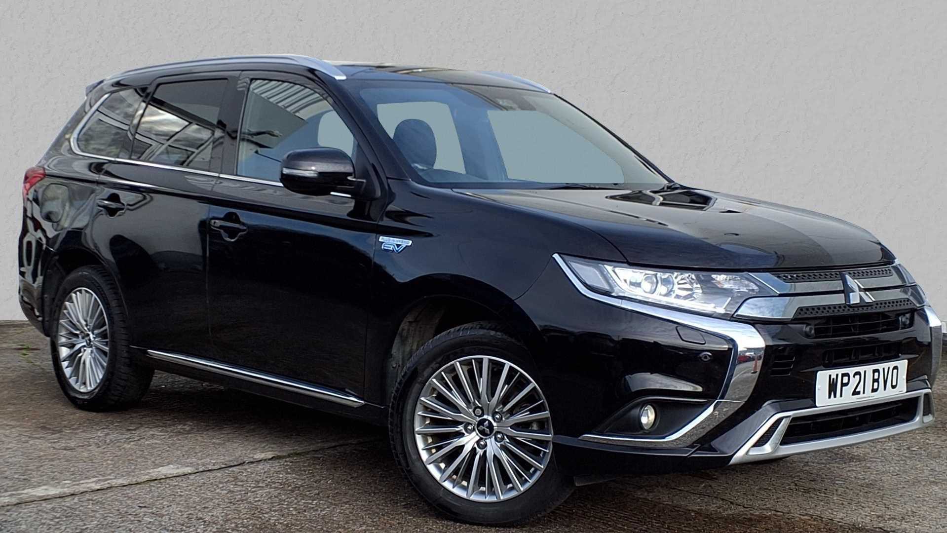 Main listing image - Mitsubishi Outlander