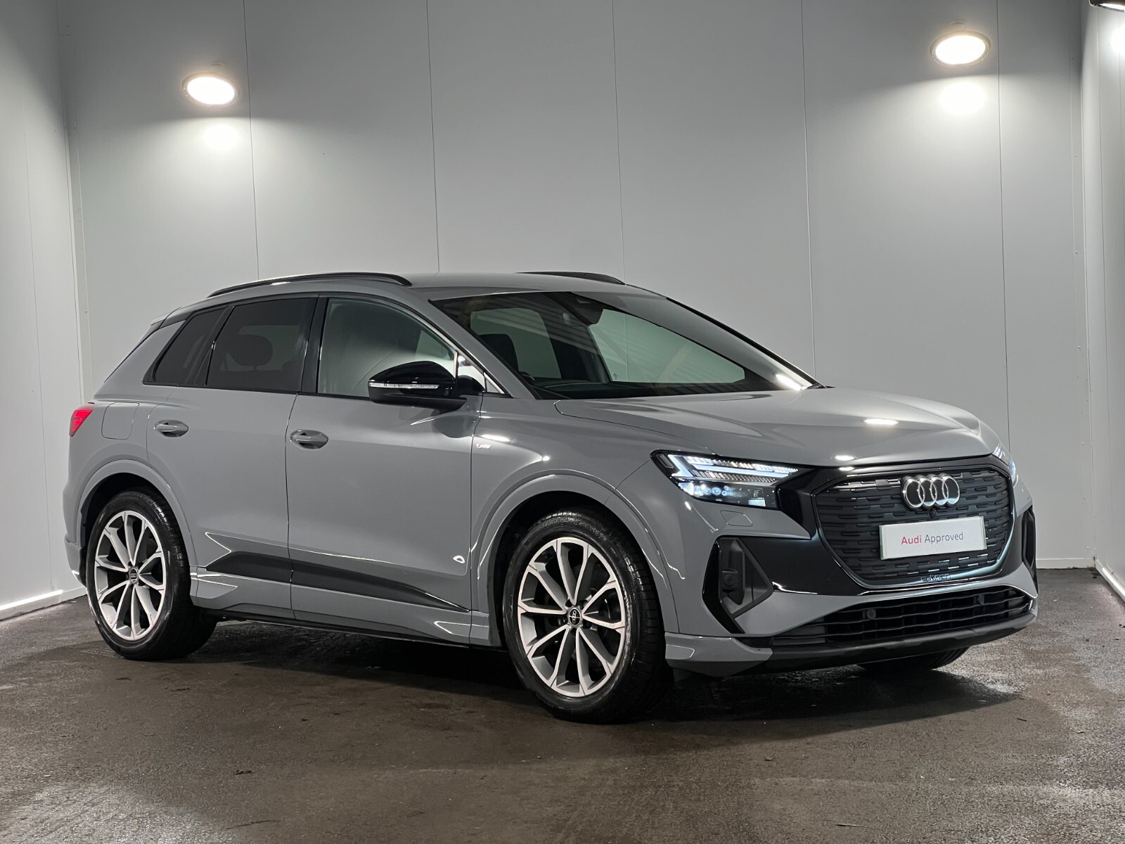 Main listing image - Audi Q4