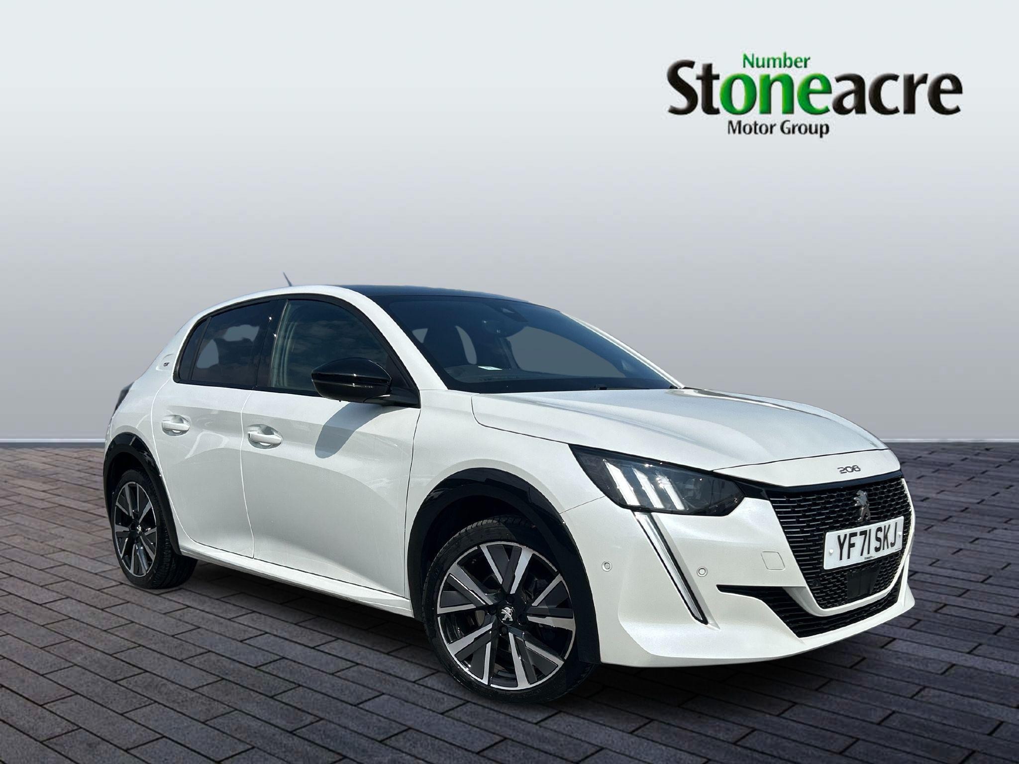 Main listing image - Peugeot 208