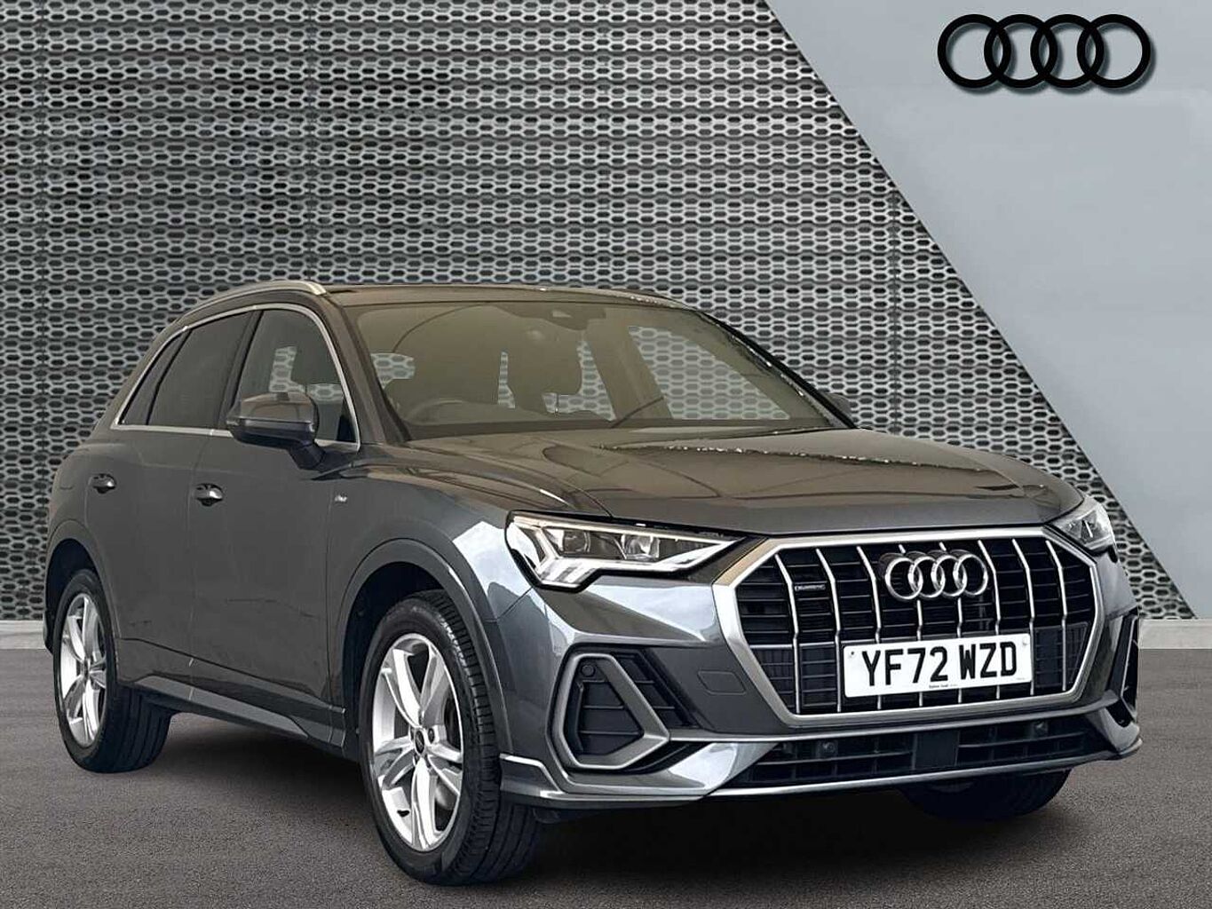 Main listing image - Audi Q3