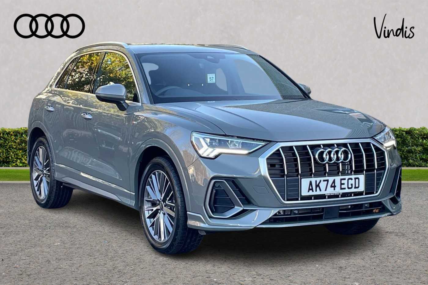 Main listing image - Audi Q3