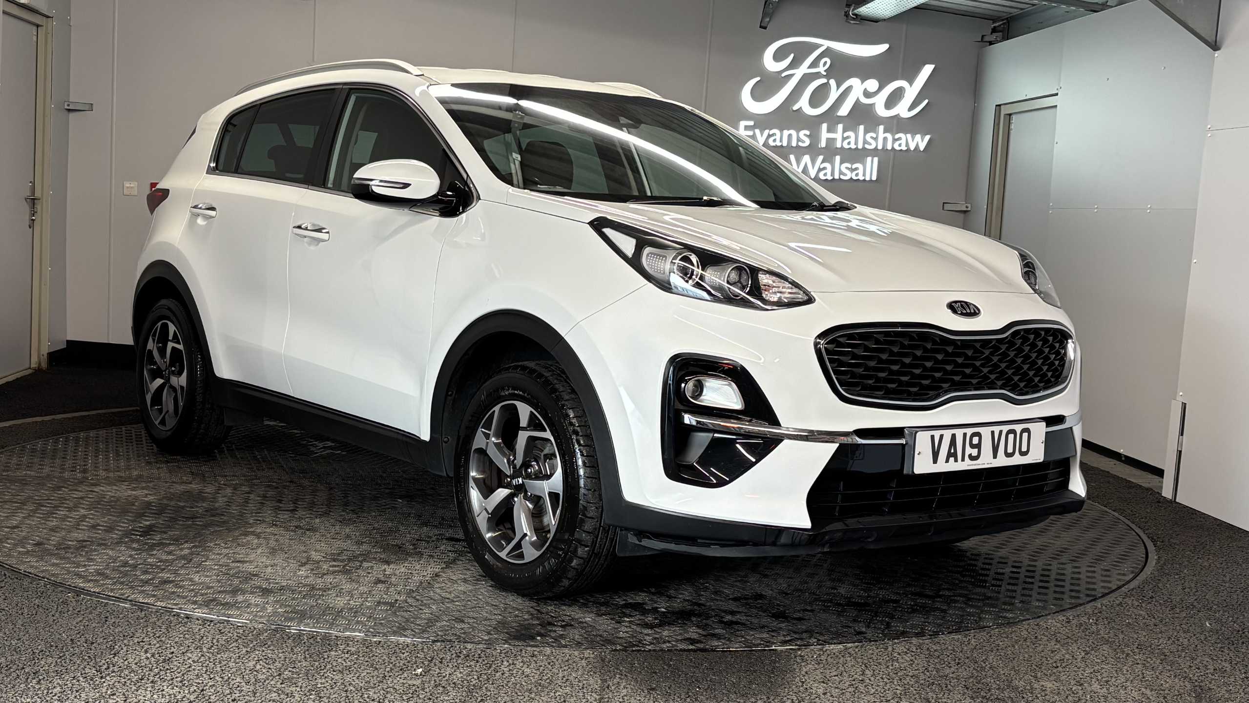 Main listing image - Kia Sportage
