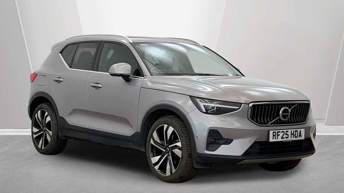 Main listing image - Volvo XC40