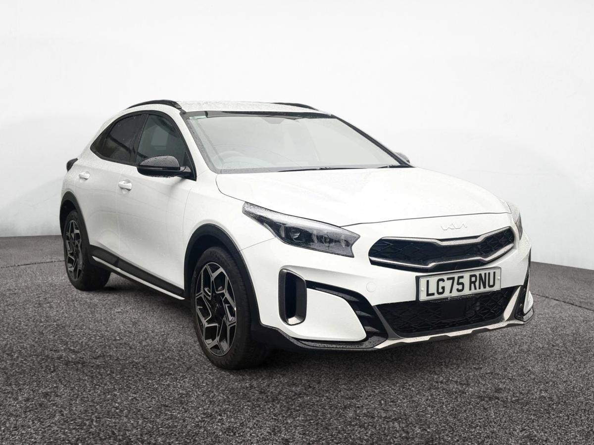Main listing image - Kia XCeed